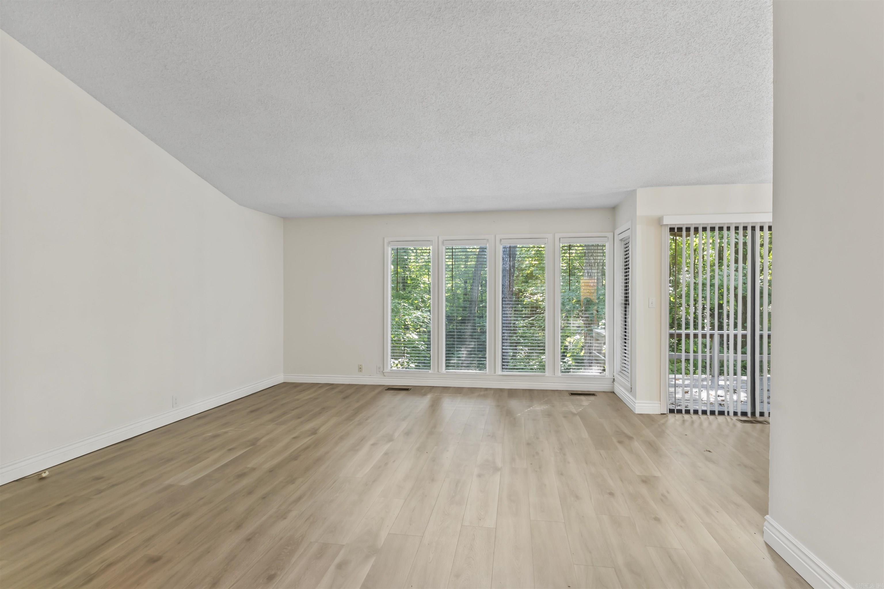 1 Torres Place Property Photo 5