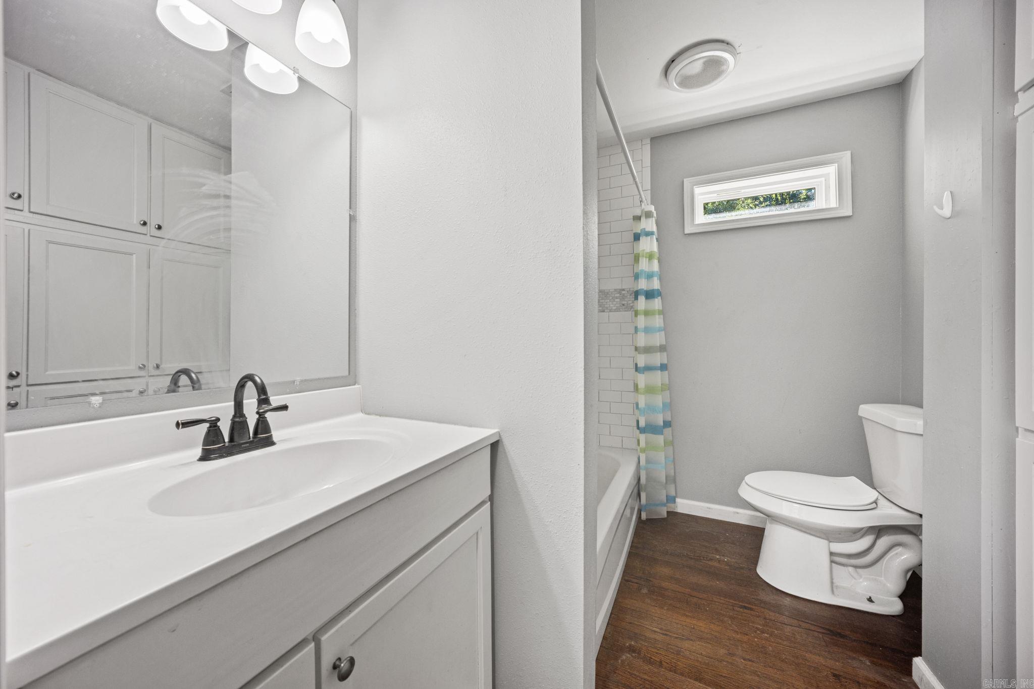 1200 Wade Street Property Photo 13