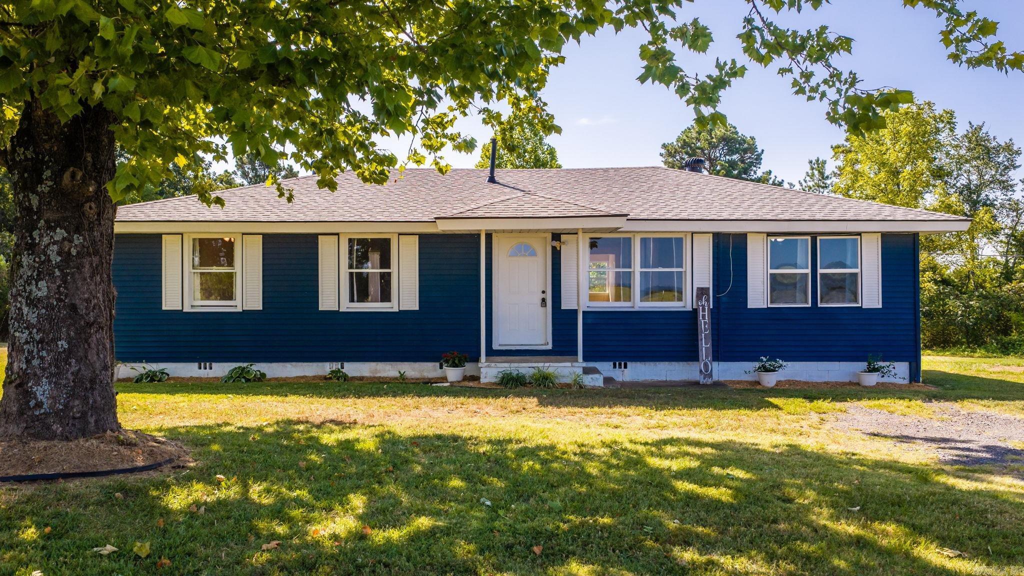 111 Highway 124 W Property Photo 1