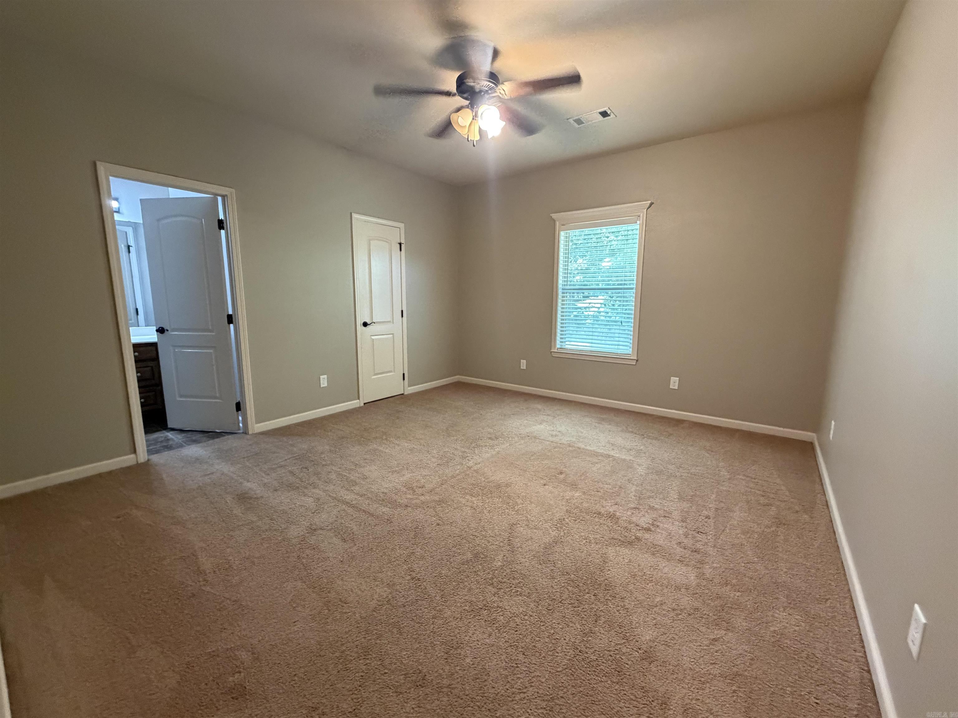 14 Ponds Edge Lane Property Photo 15