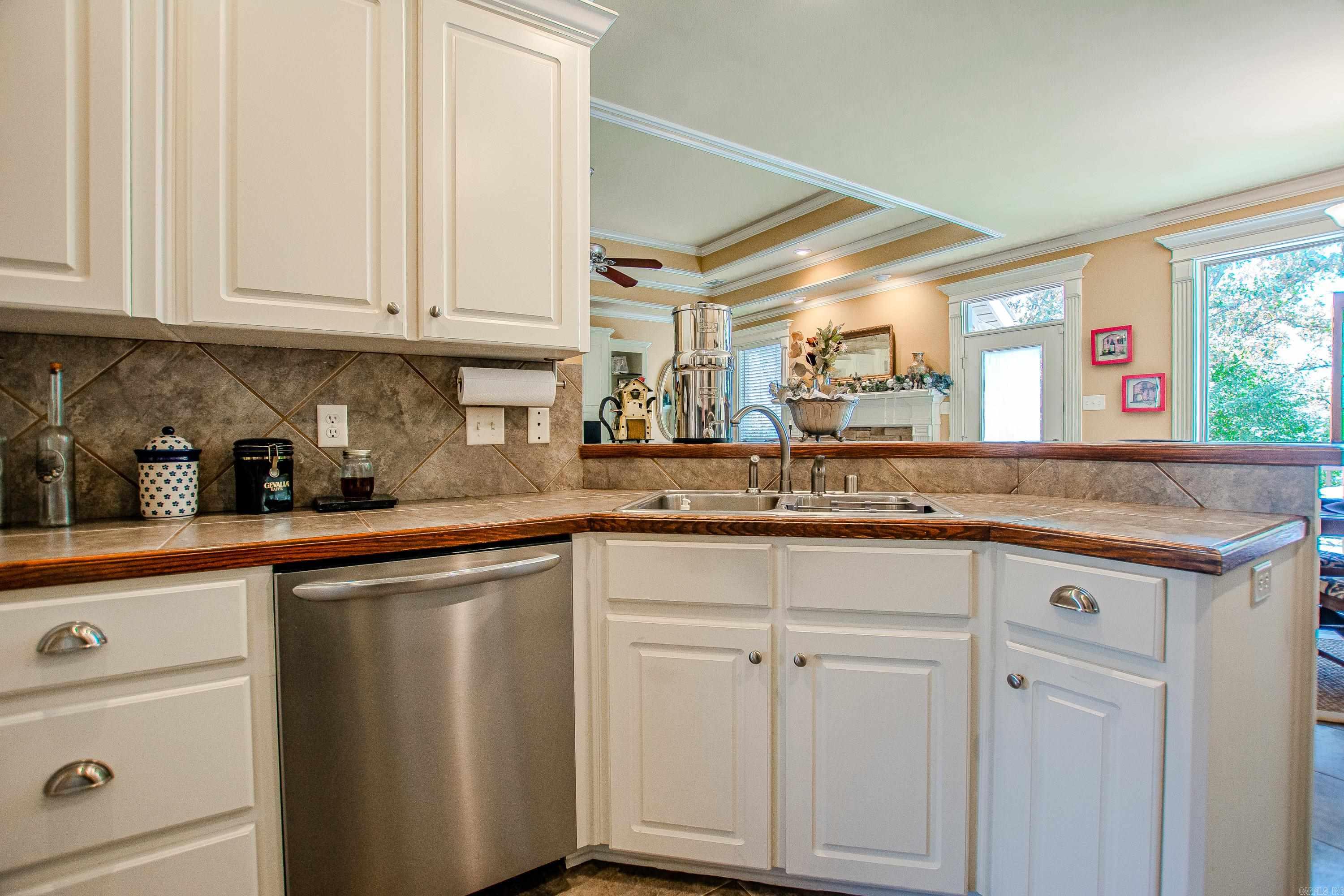 6901 Gap Point Circle Property Photo 18