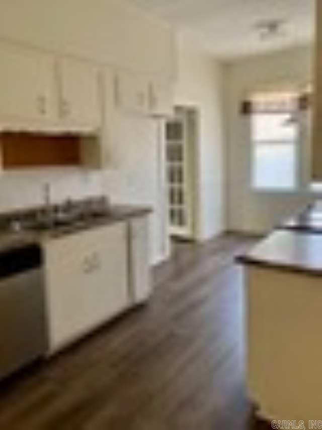 901 W 34th Avenue Property Photo 4