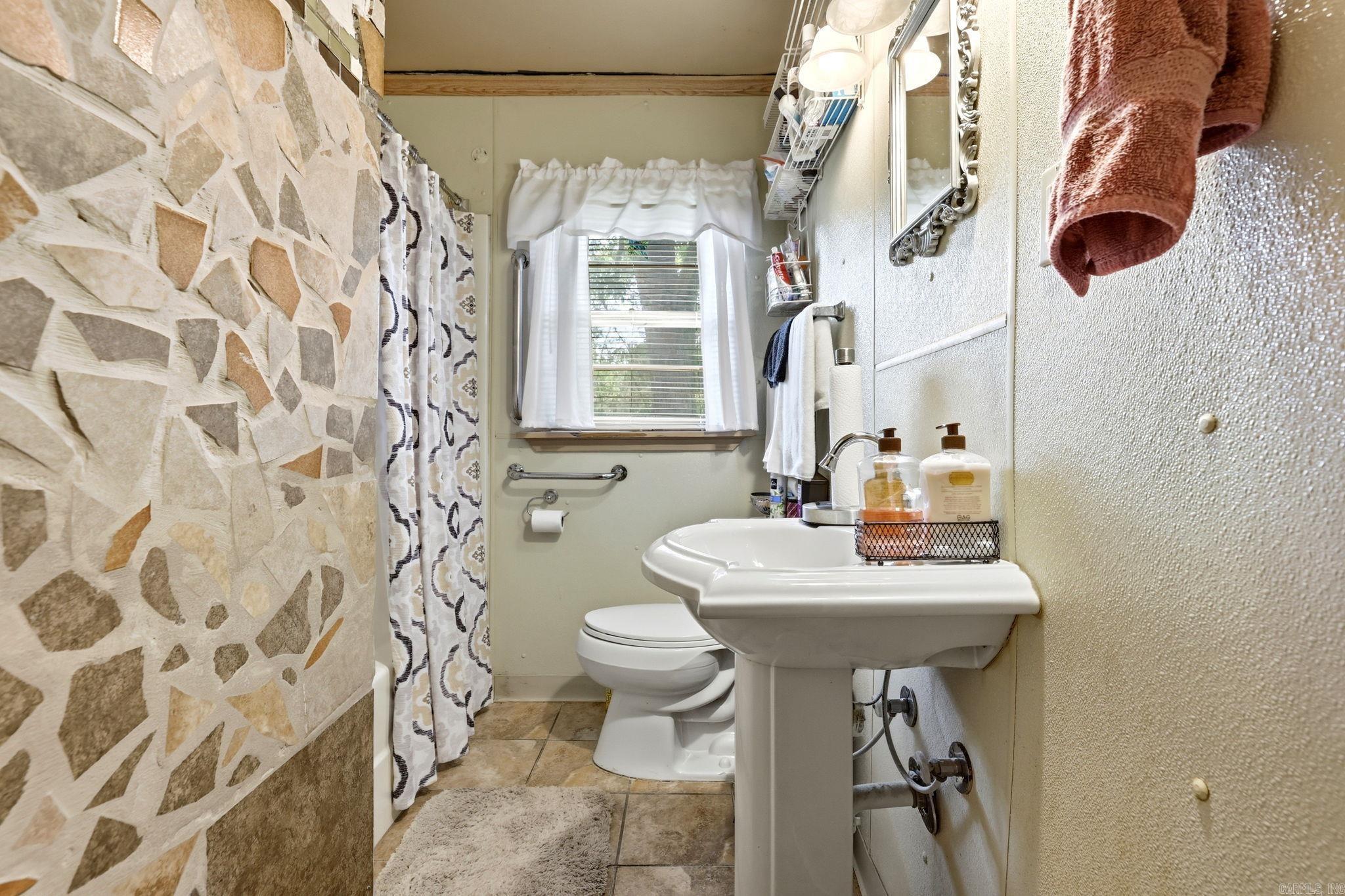 35 Neal Place Property Photo 13