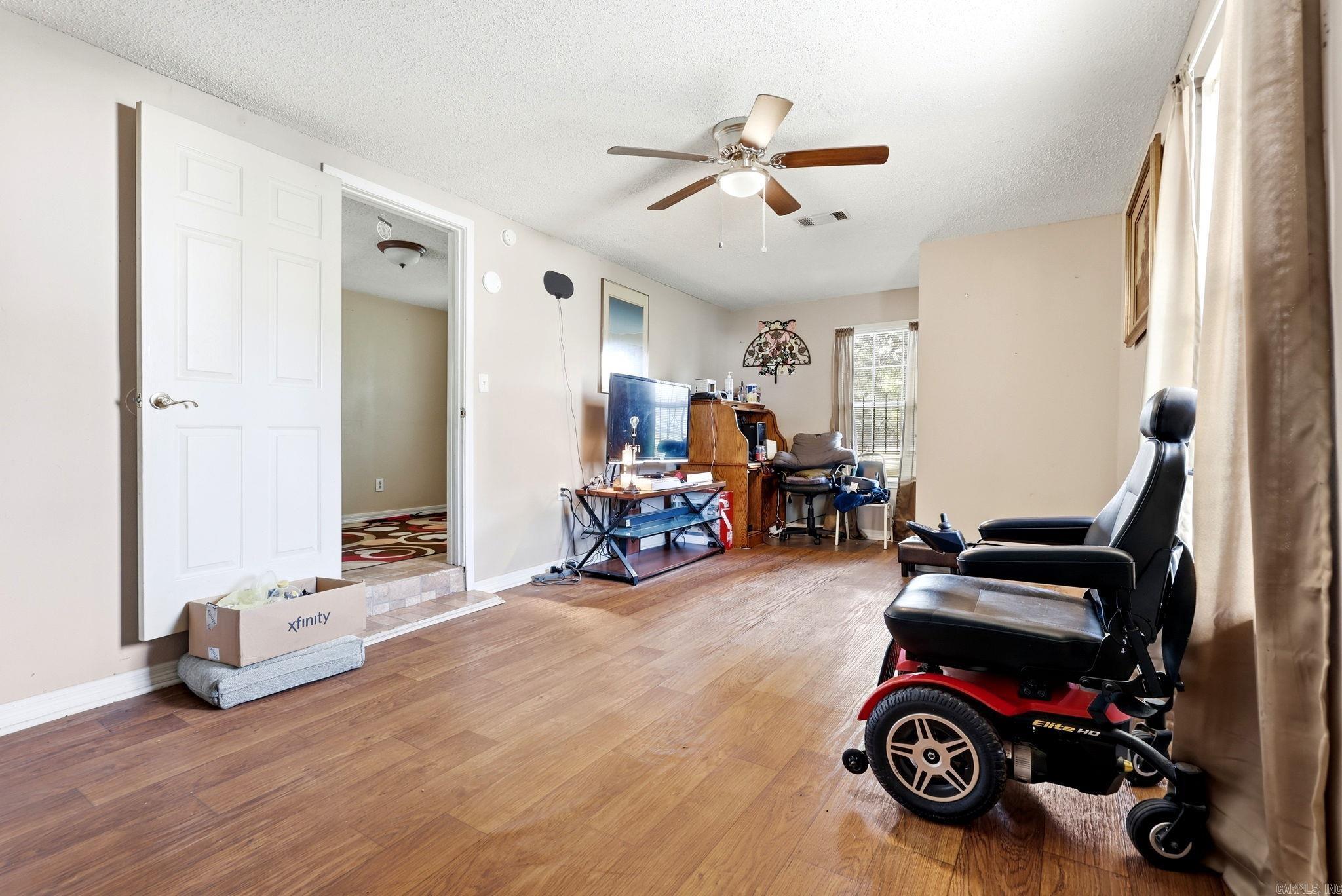 35 Neal Place Property Photo 17