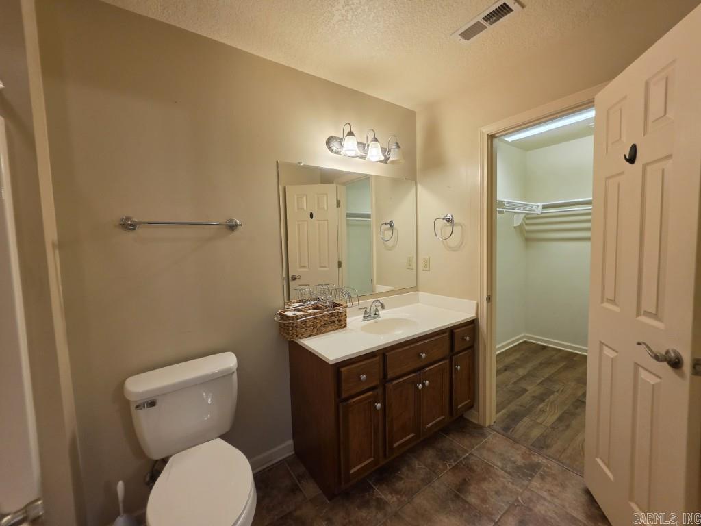 1325 Cherokee St Property Photo 12