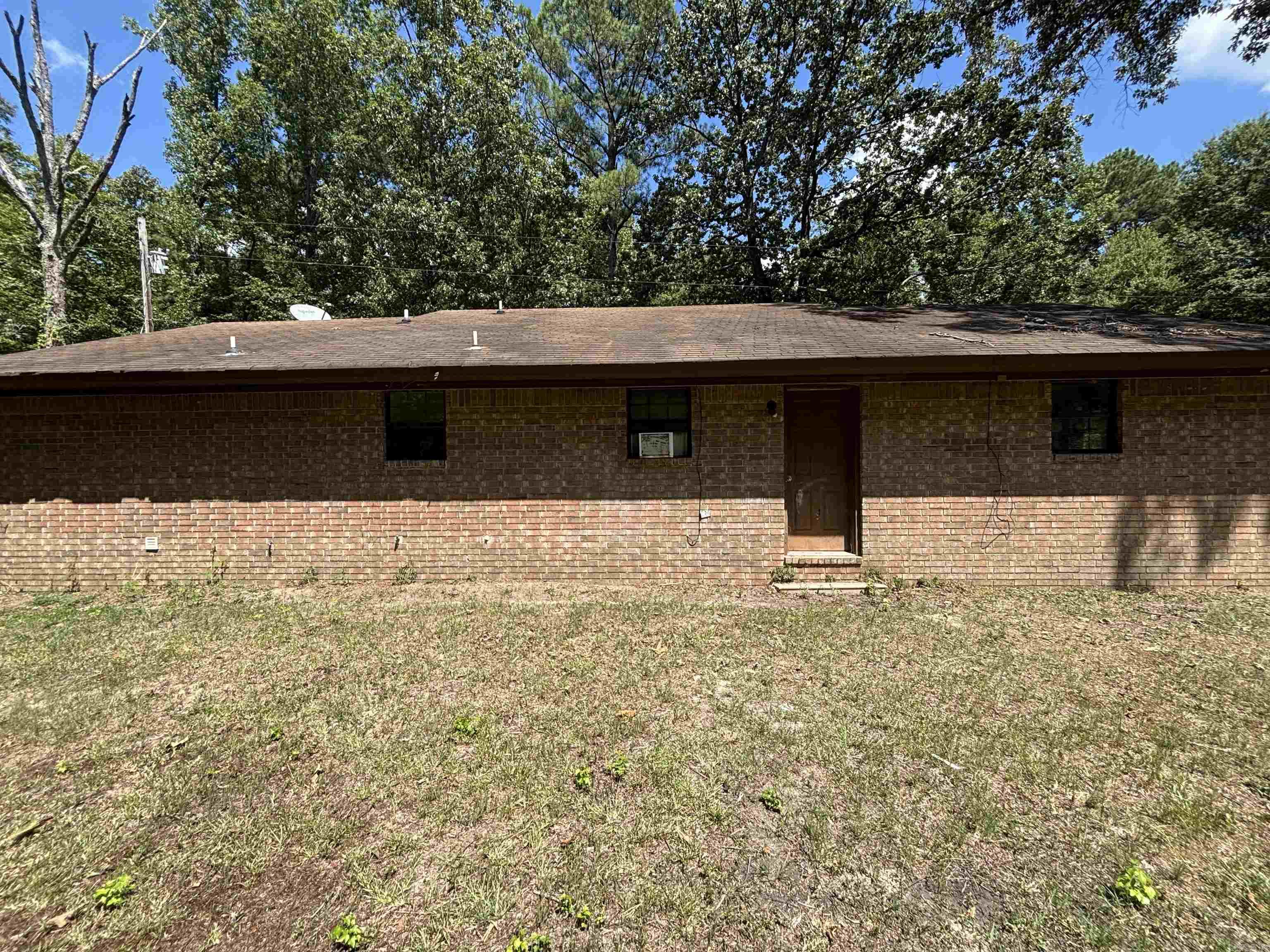 4200 Sundown Lane Property Photo 3