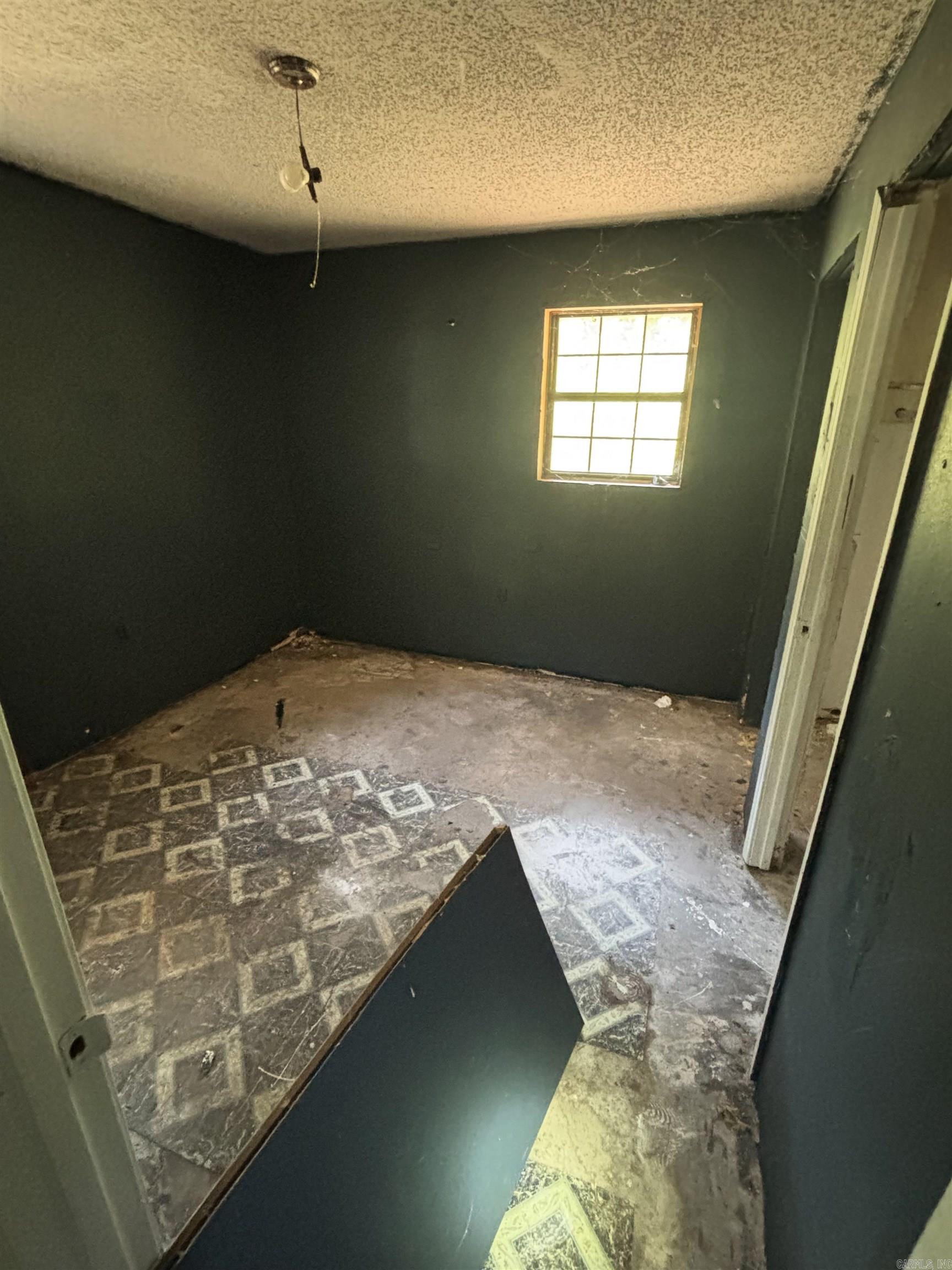 4200 Sundown Lane Property Photo 15