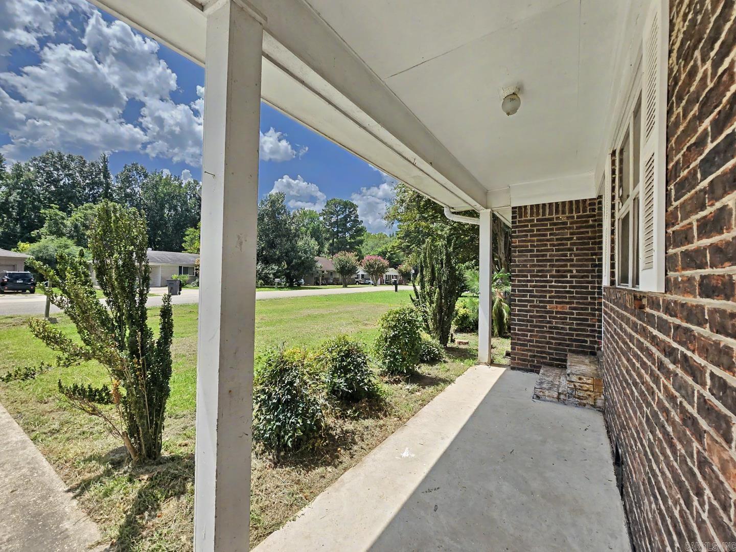 2907 Case Street Property Photo 2