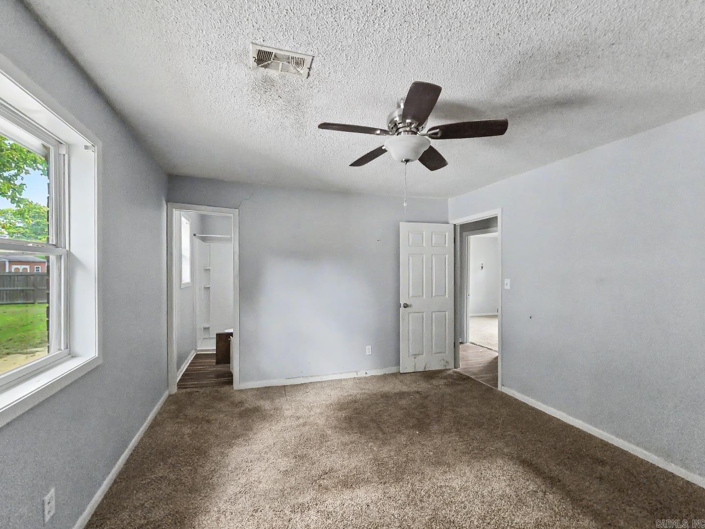 2907 Case Street Property Photo 17