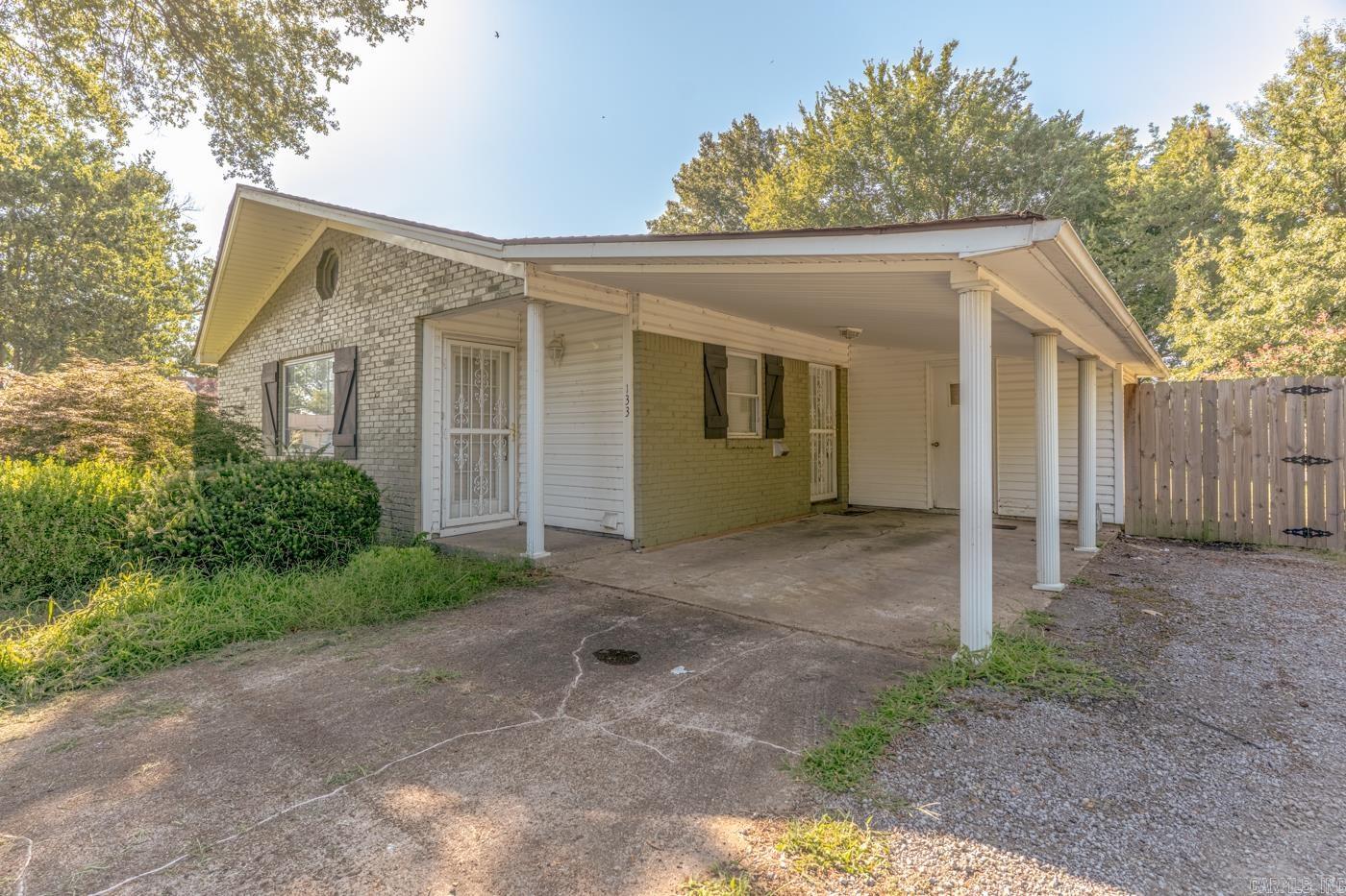133 Terrace Dr Property Photo 3