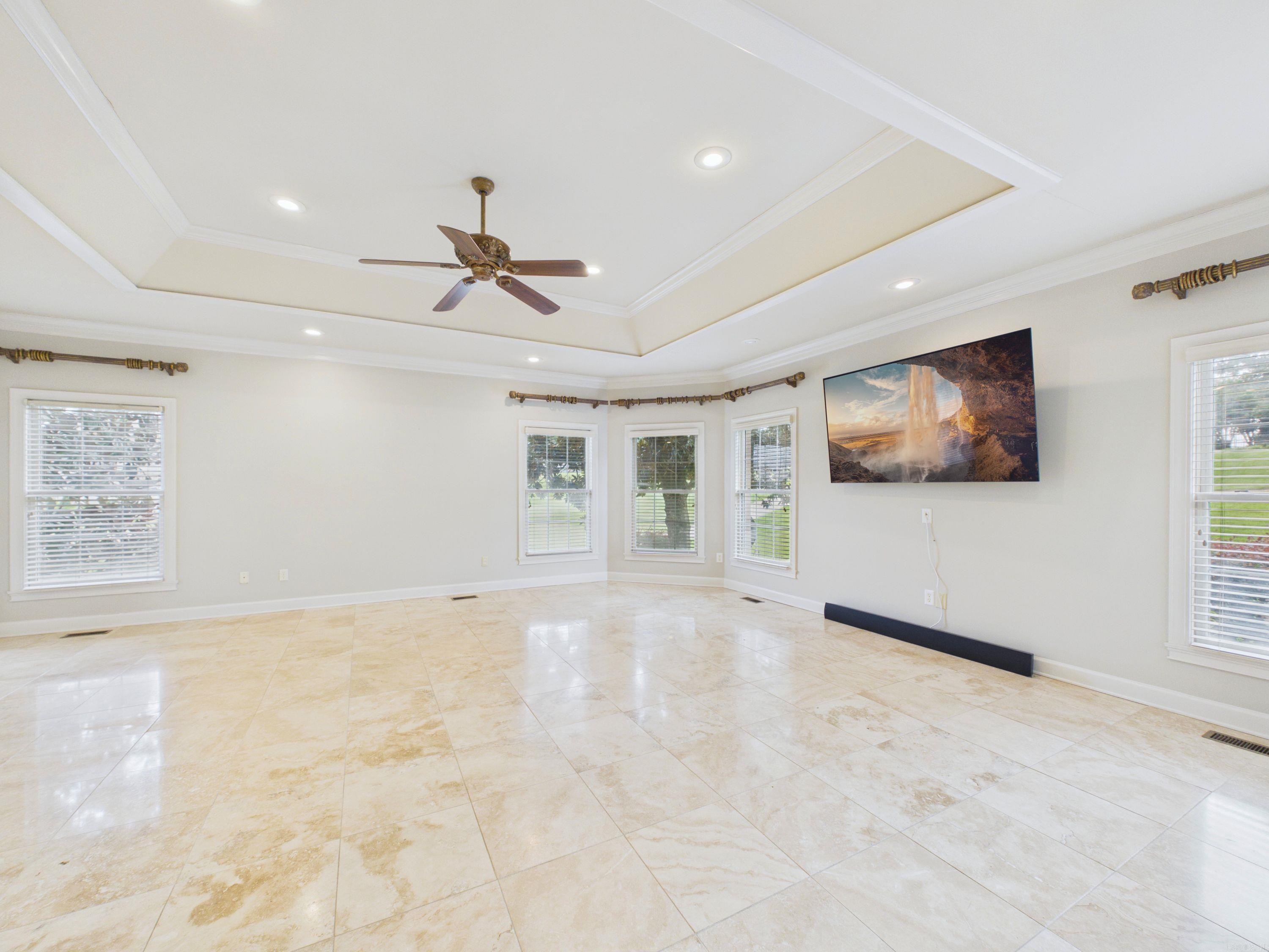 3625 Riviera Drive Property Photo 19
