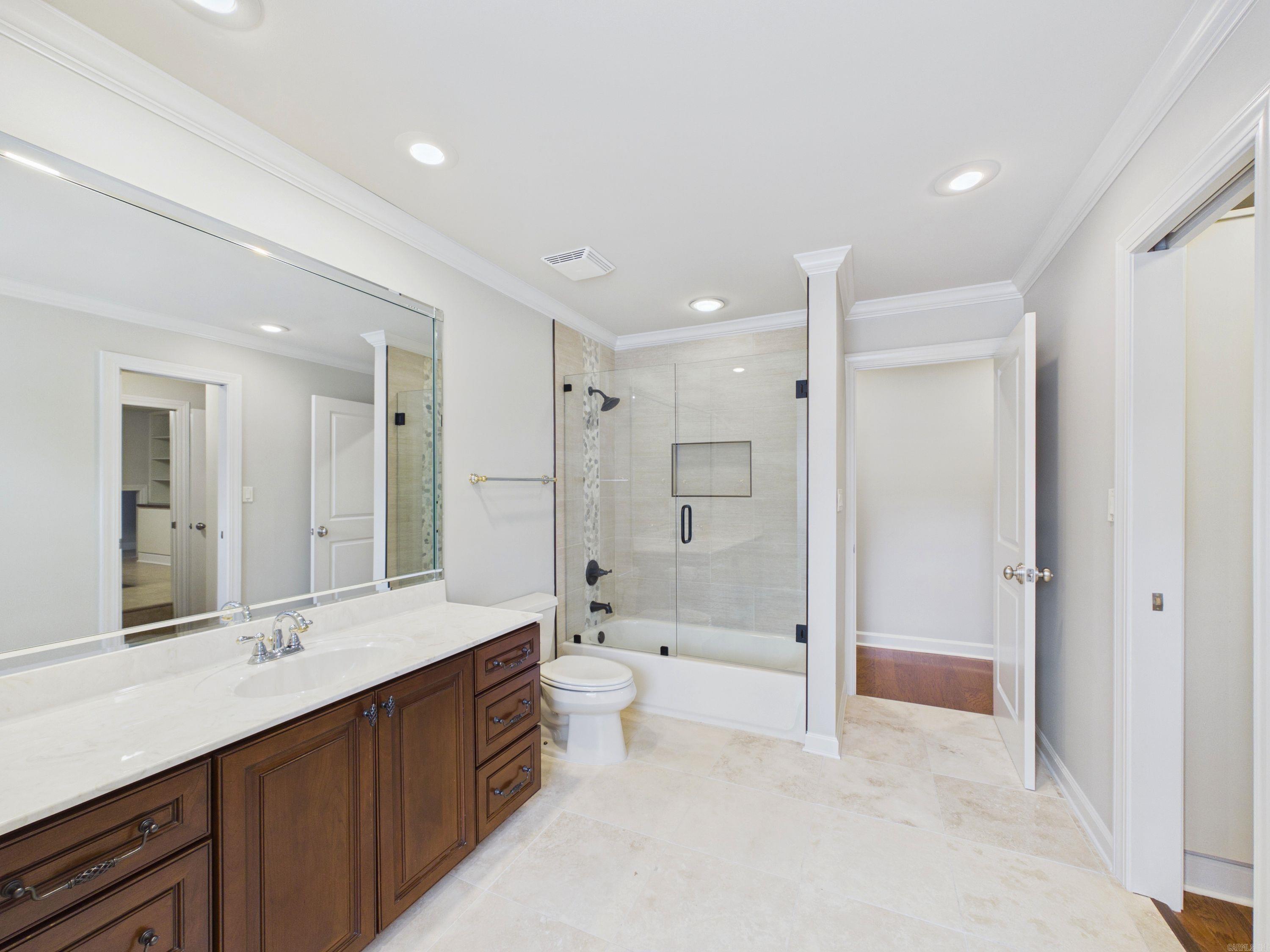 3625 Riviera Drive Property Photo 25