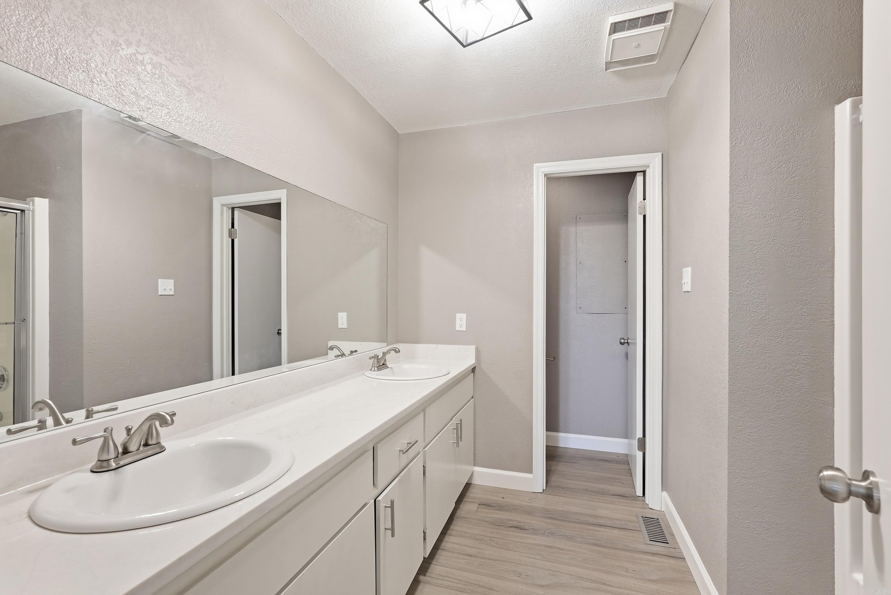 13 Eugenia Street Property Photo 23