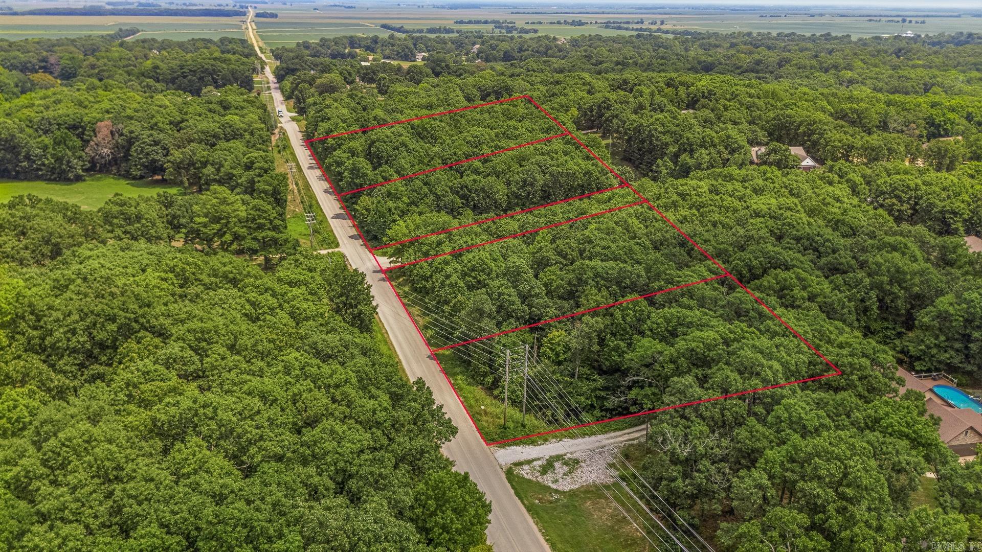 476 County Road Property Photo 2