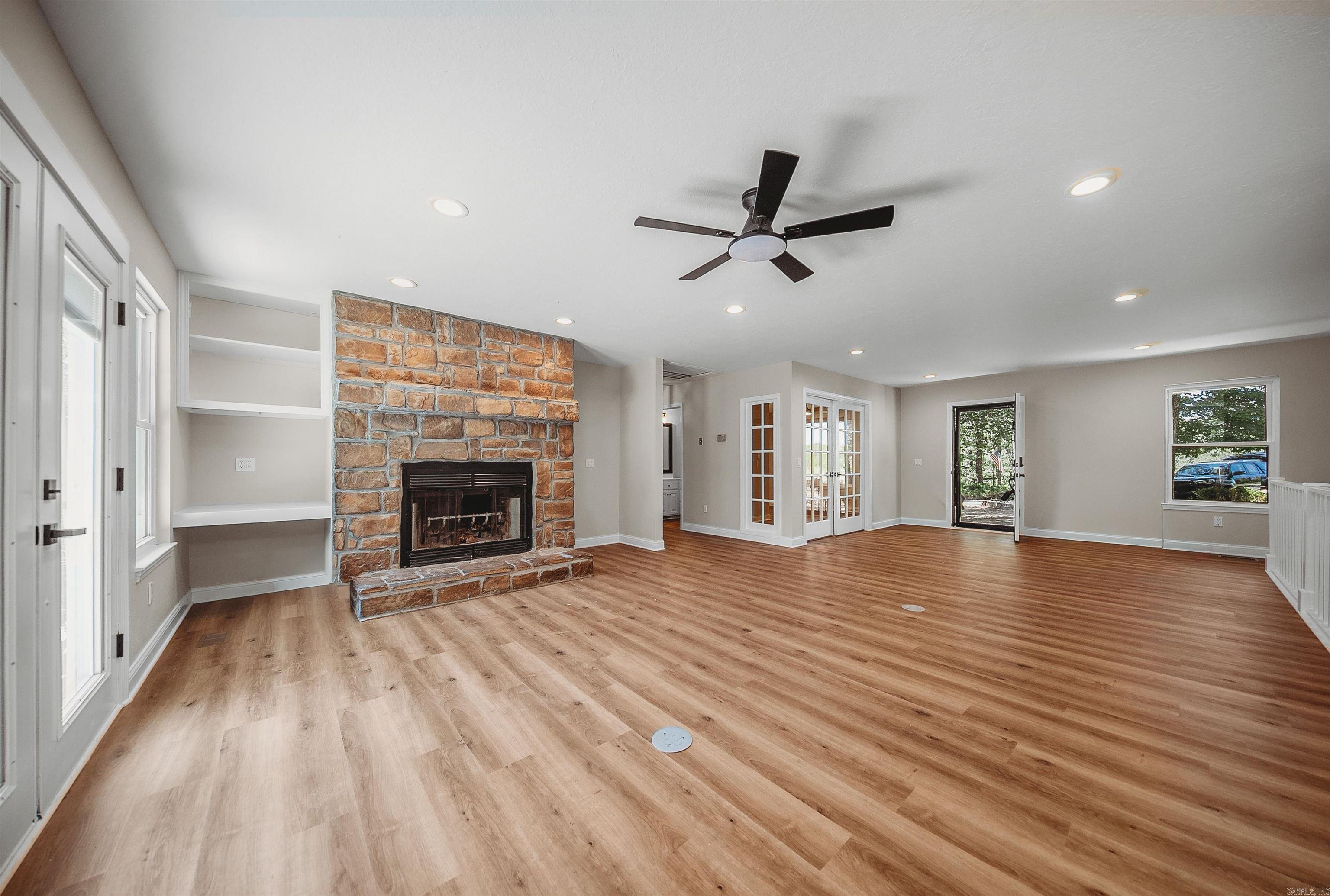 13638 Spring Road Property Photo 4