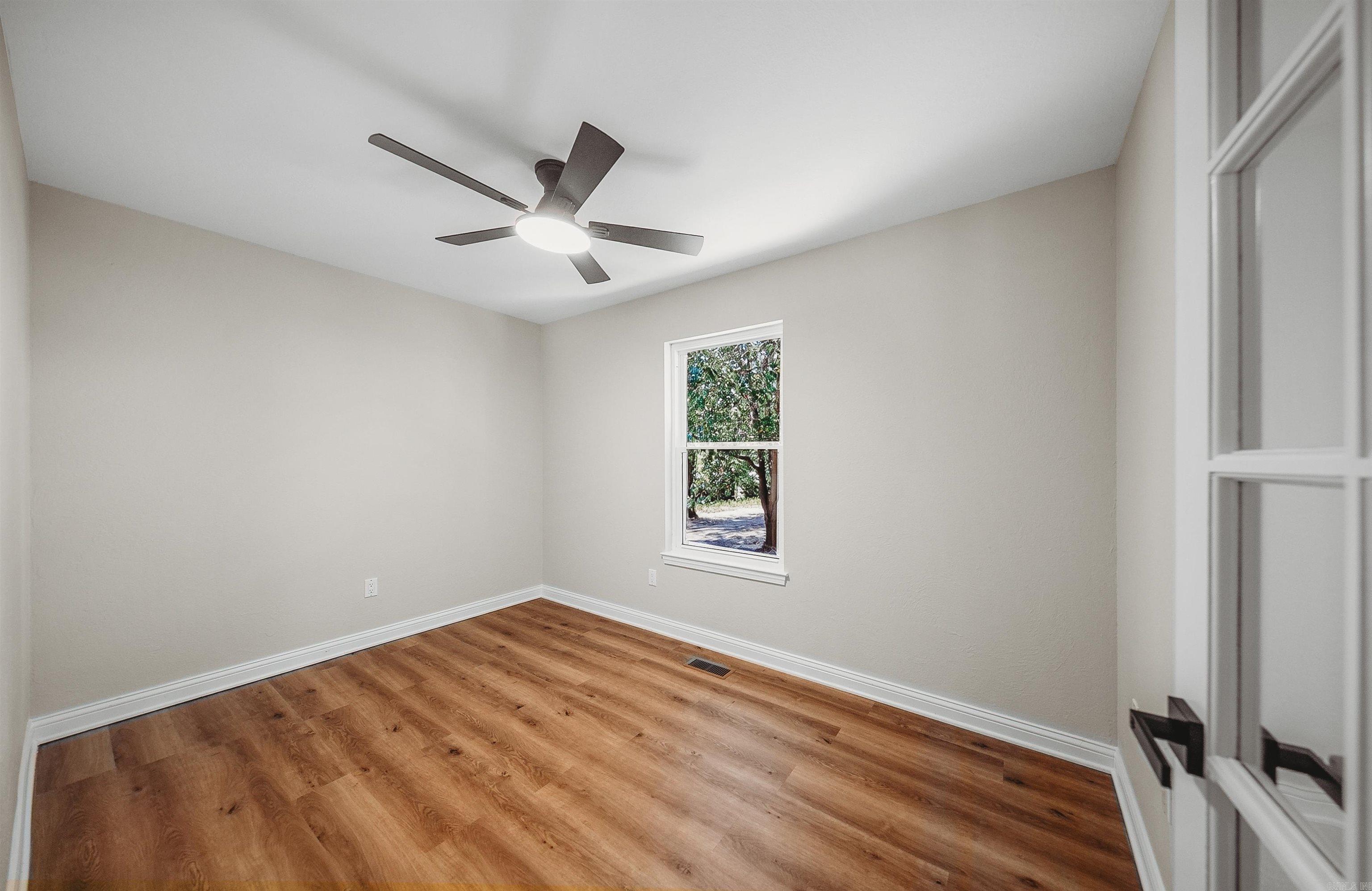 13638 Spring Road Property Photo 16
