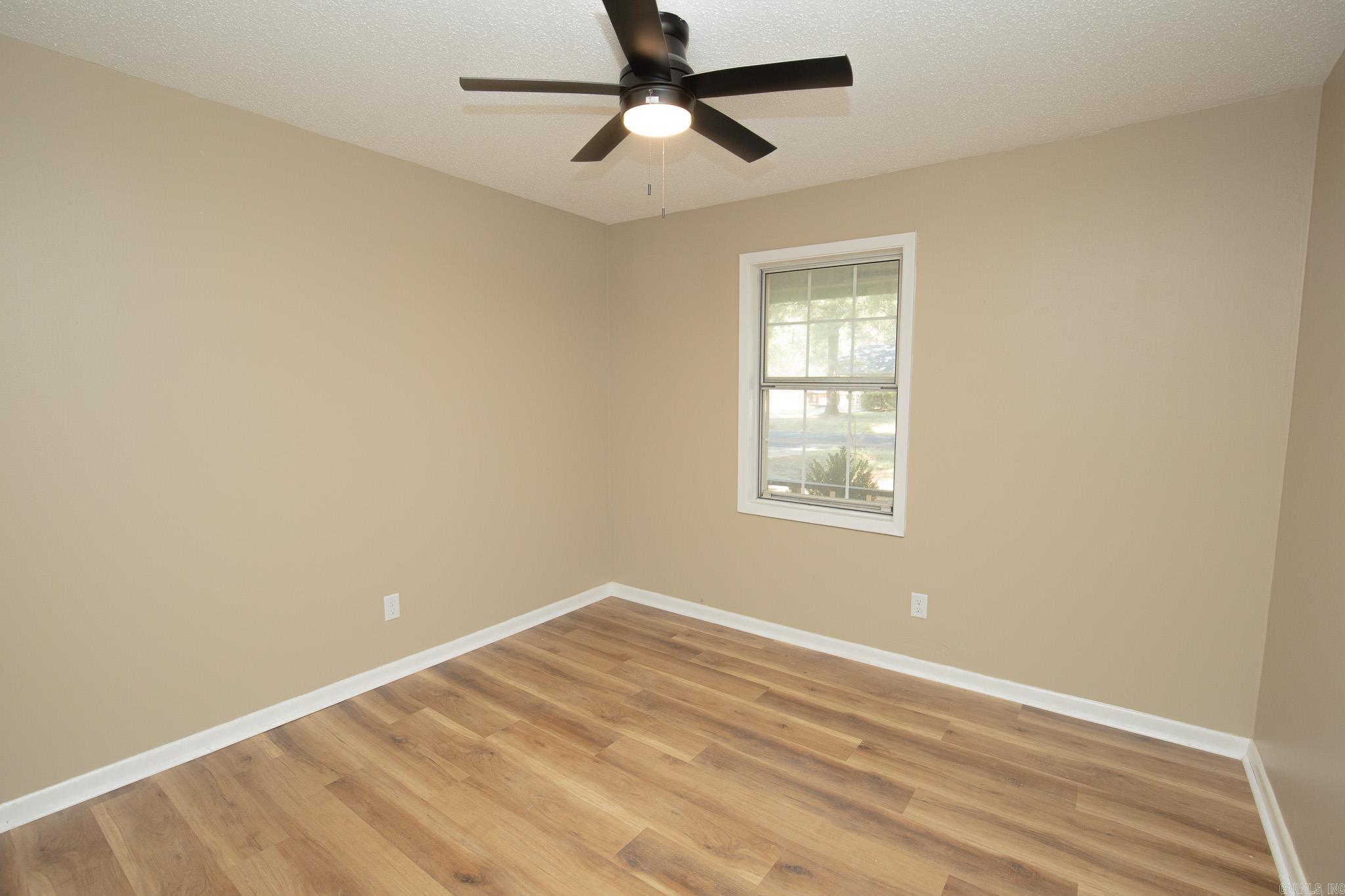 503 Bobbies Circle Property Photo 15