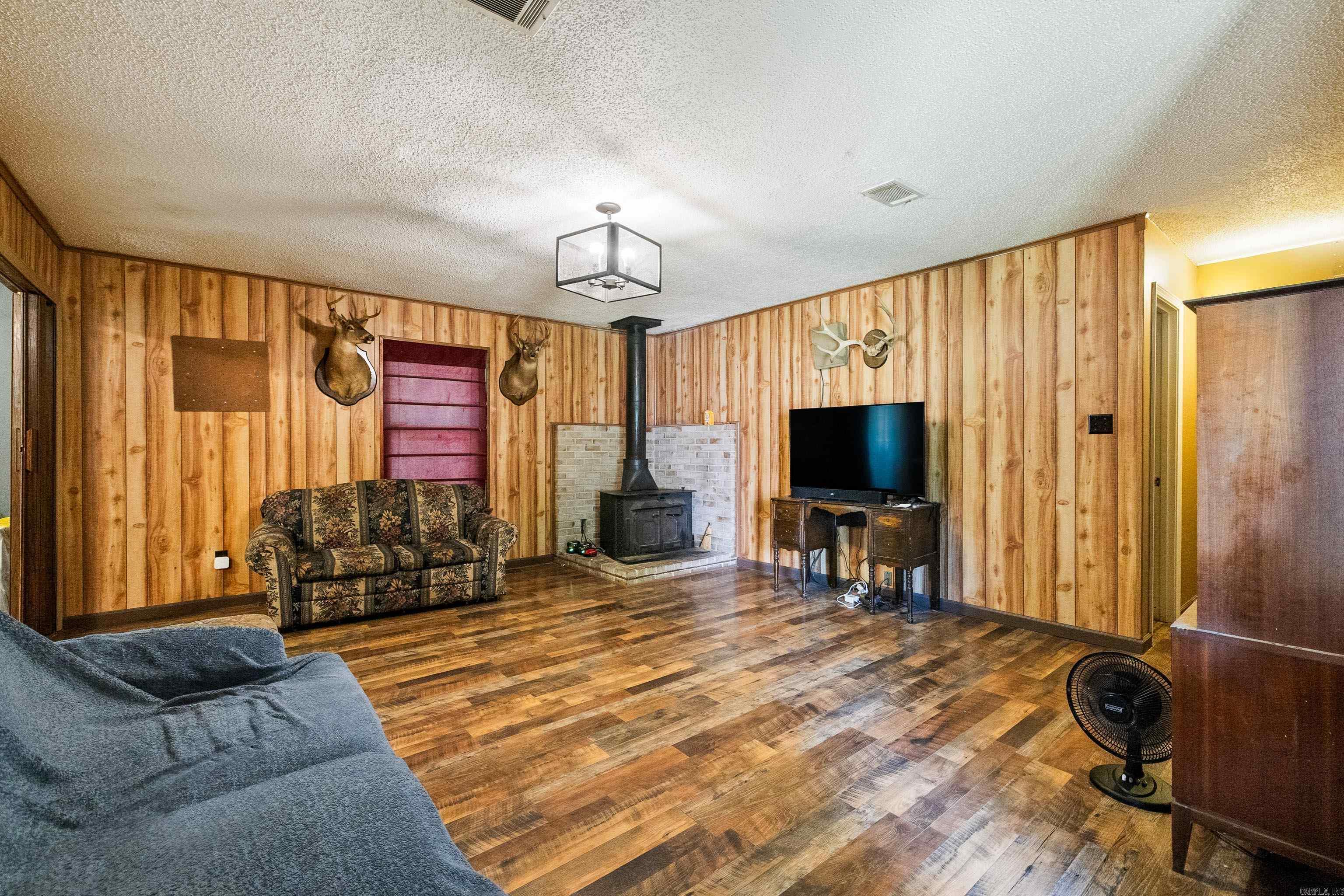 1309 Kelly Court Property Photo 5