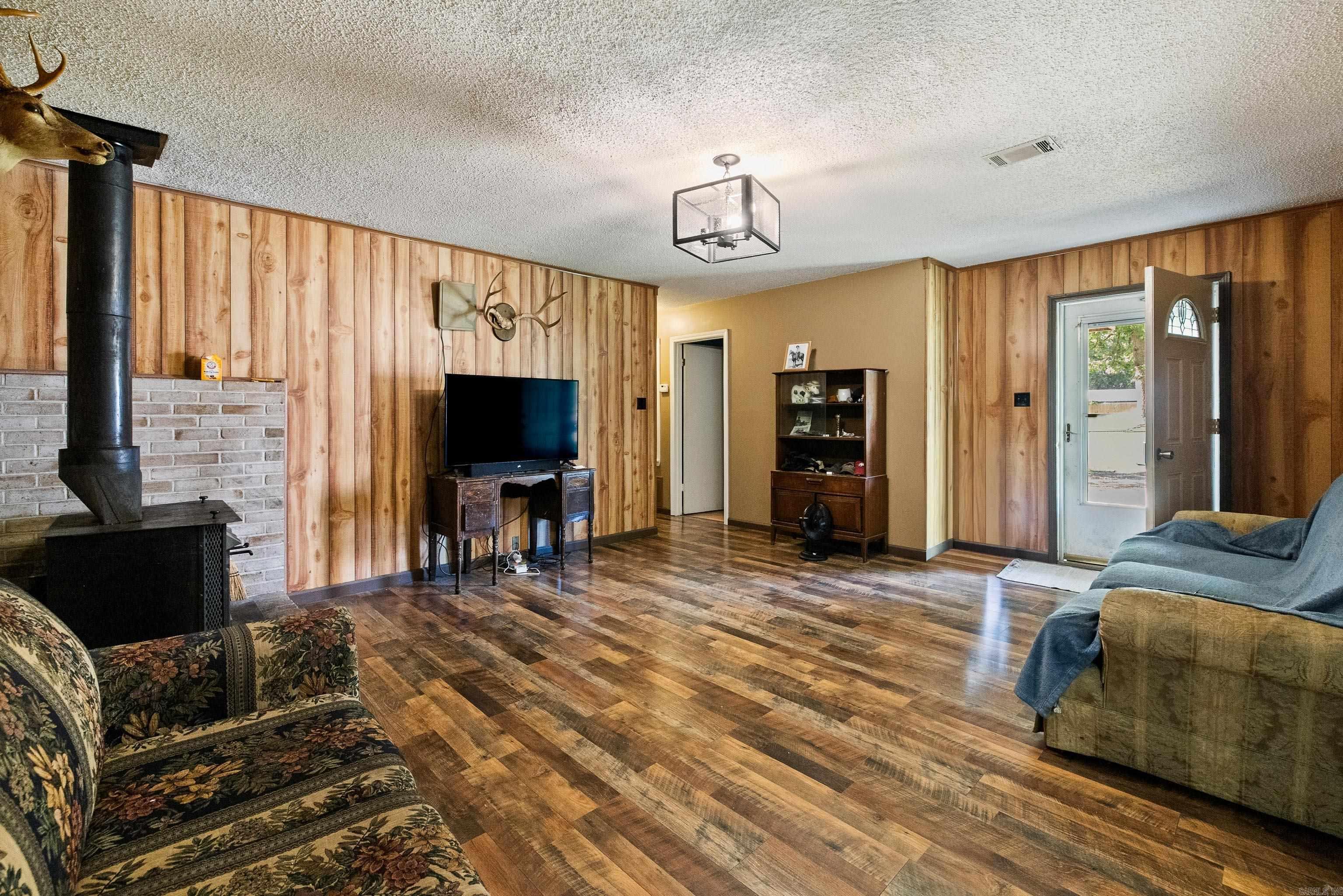 1309 Kelly Court Property Photo 6