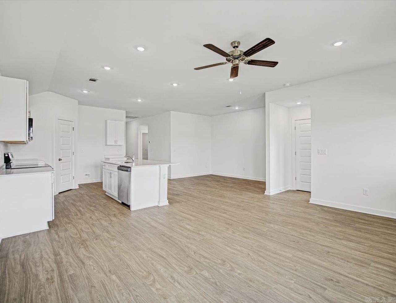201 Moonlight Graham Boulevard Property Photo 12