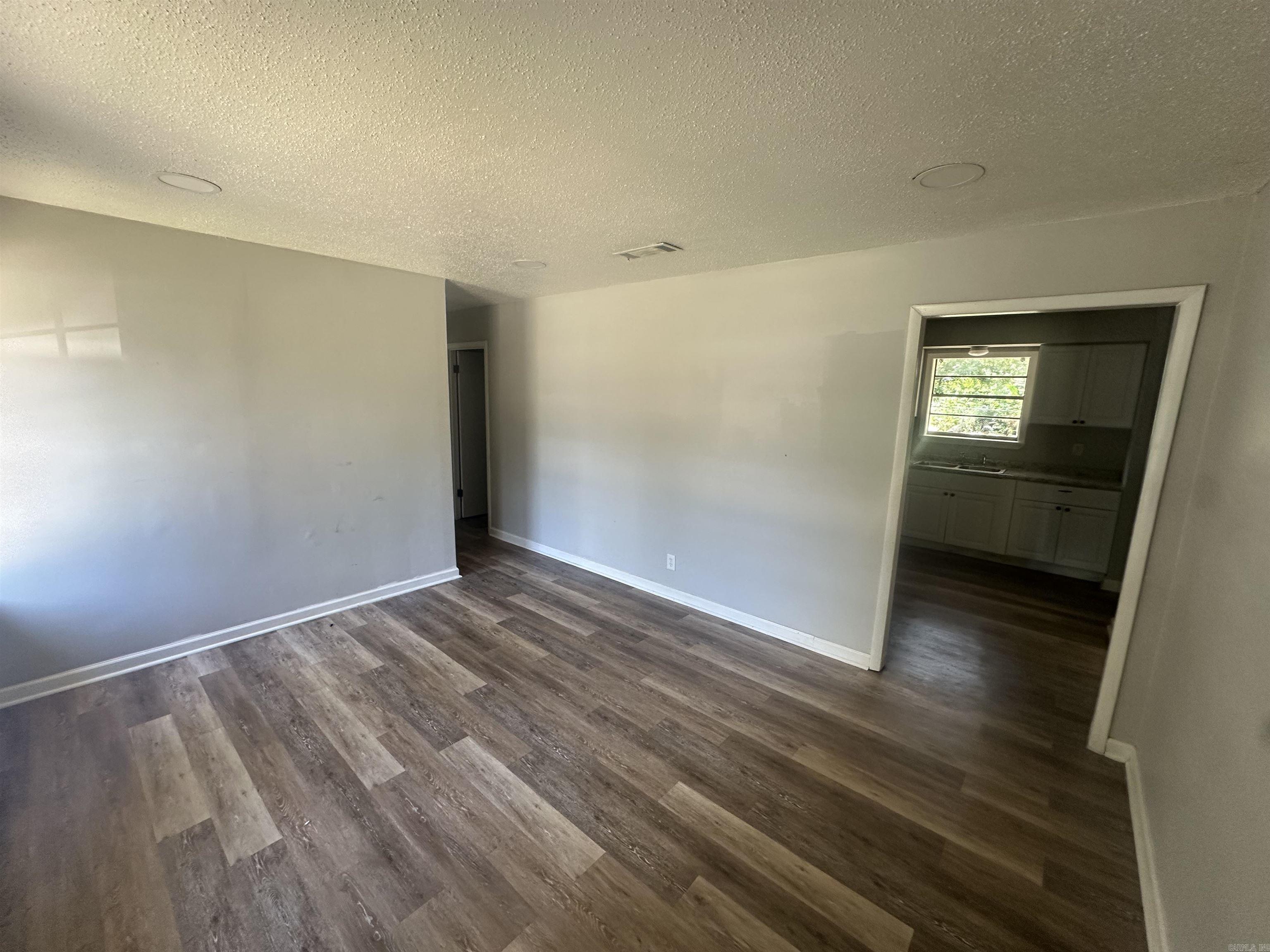 9010 Tedburn Circle Property Photo 2