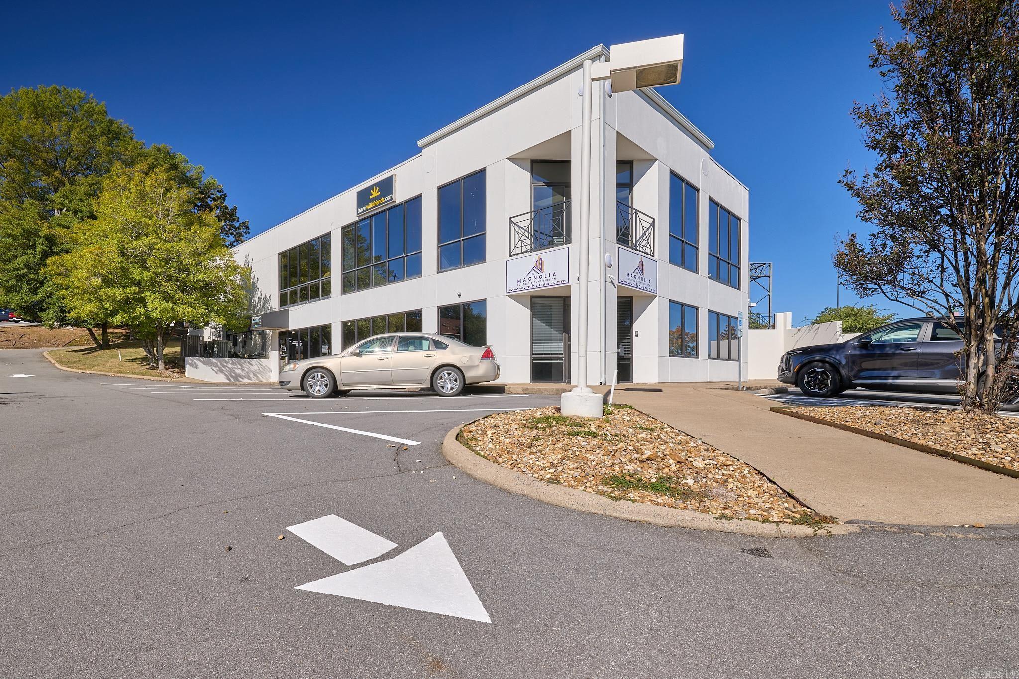10901 Financial Centre Parkway Property Photo 4