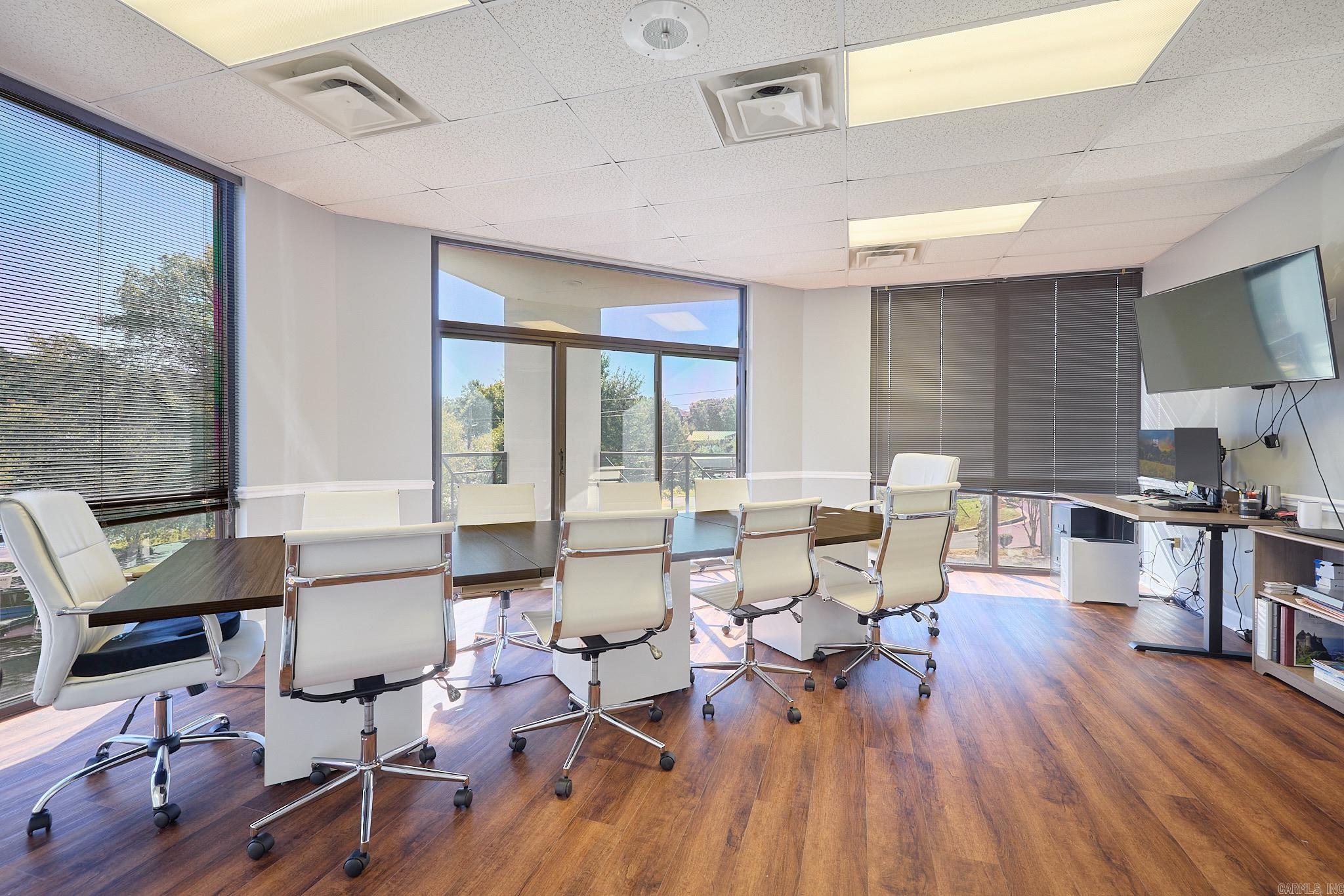10901 Financial Centre Parkway Property Photo 23