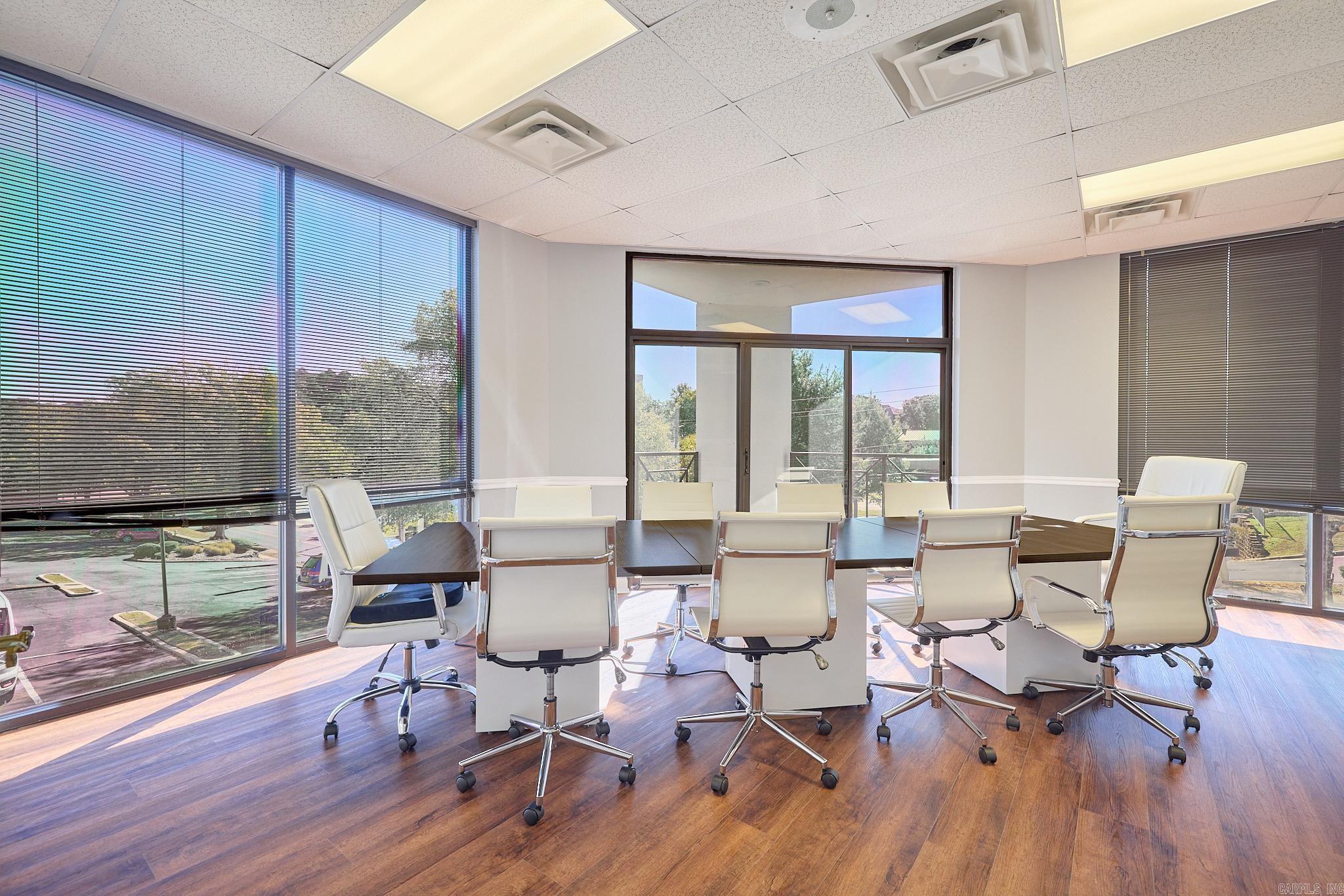10901 Financial Centre Parkway Property Photo 24