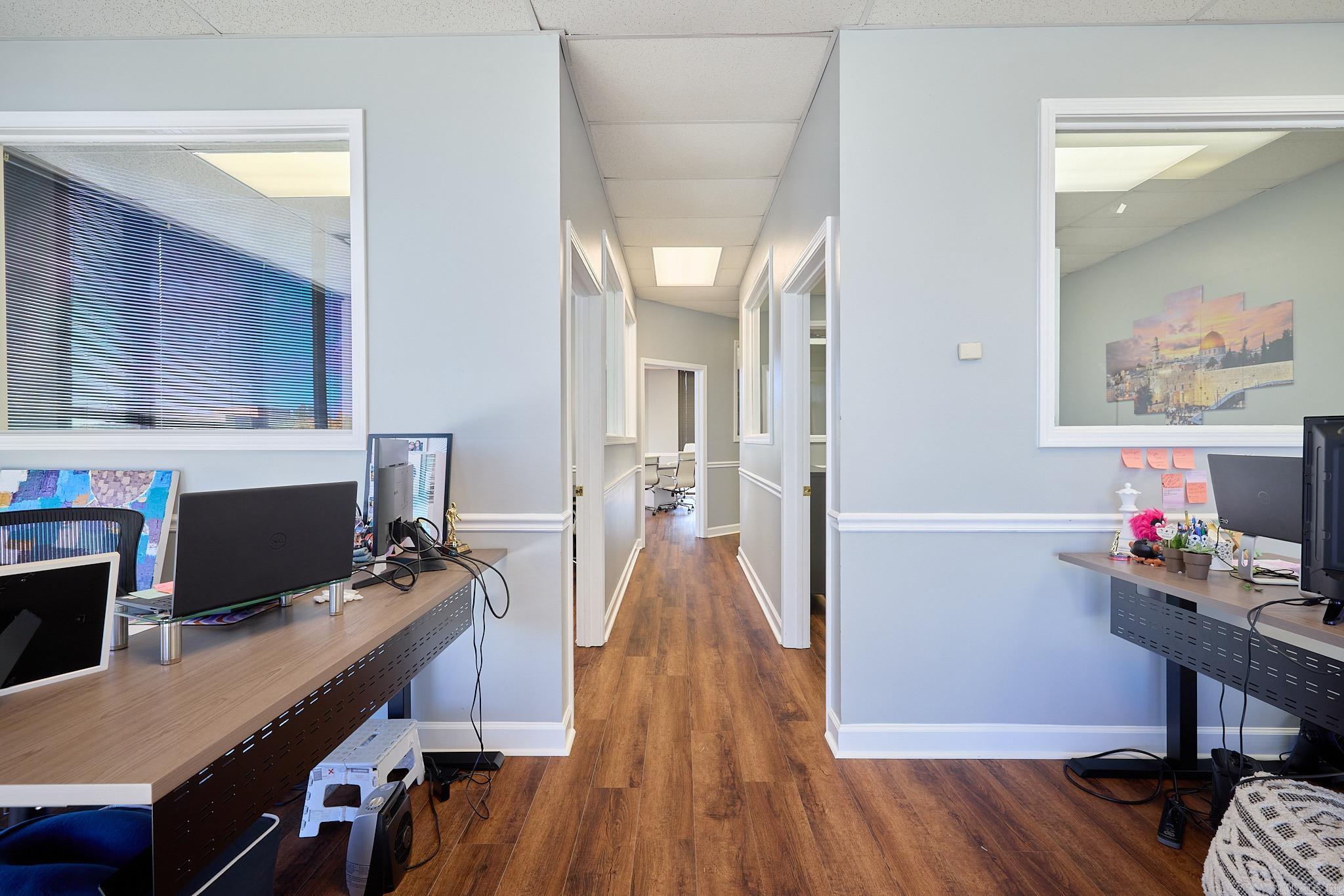 10901 Financial Centre Parkway Property Photo 29