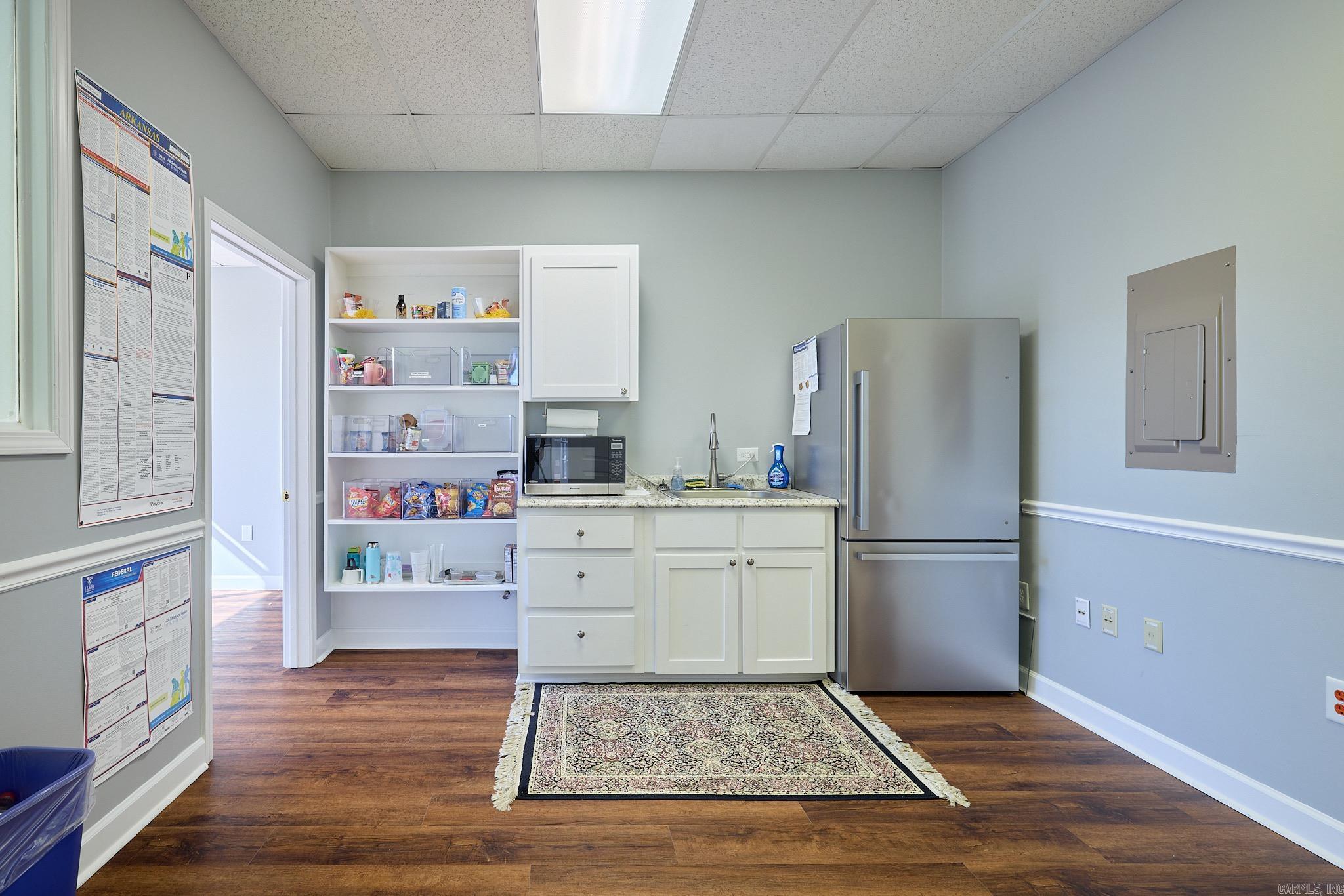 10901 Financial Centre Parkway Property Photo 30