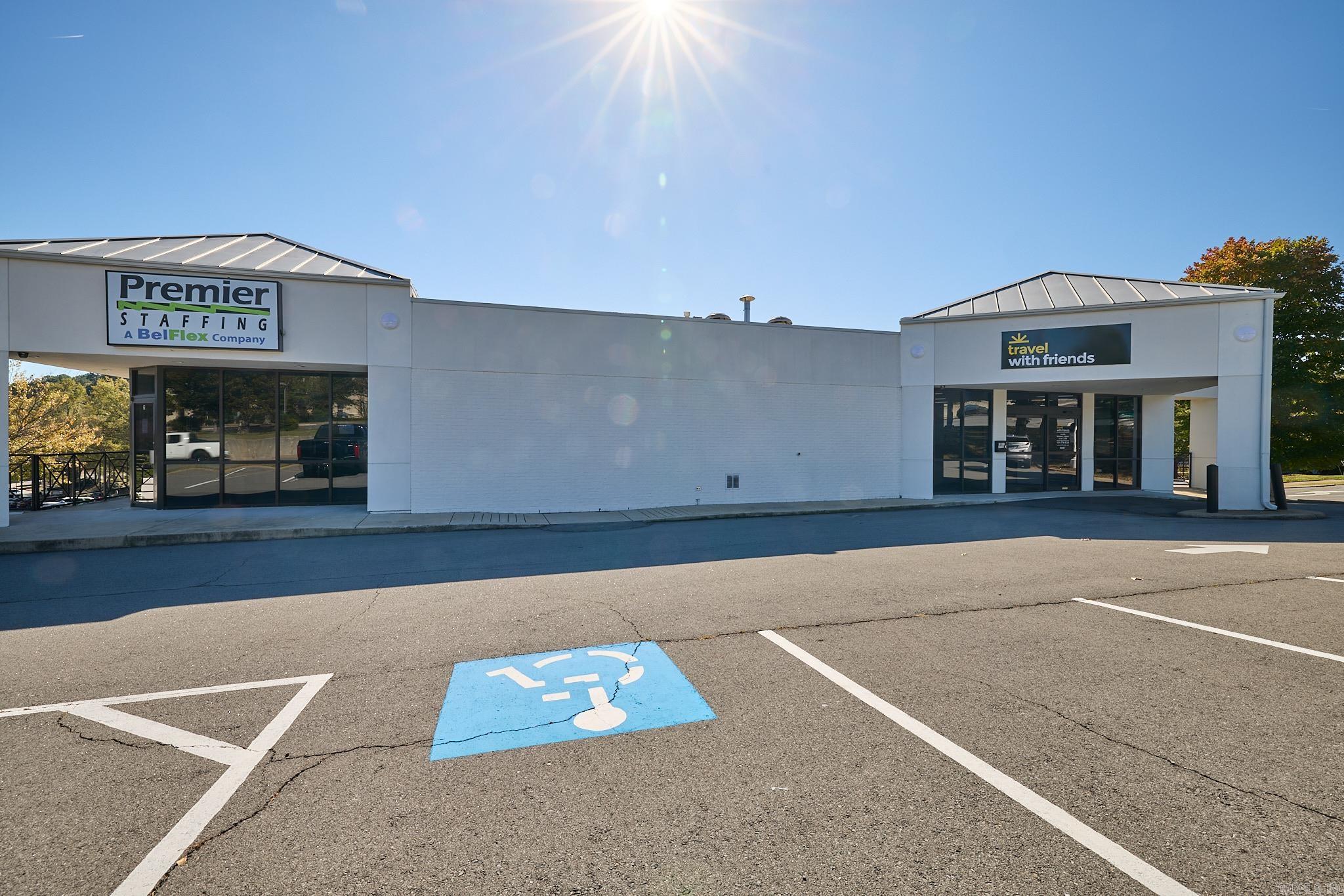 10901 Financial Centre Parkway Property Photo 32