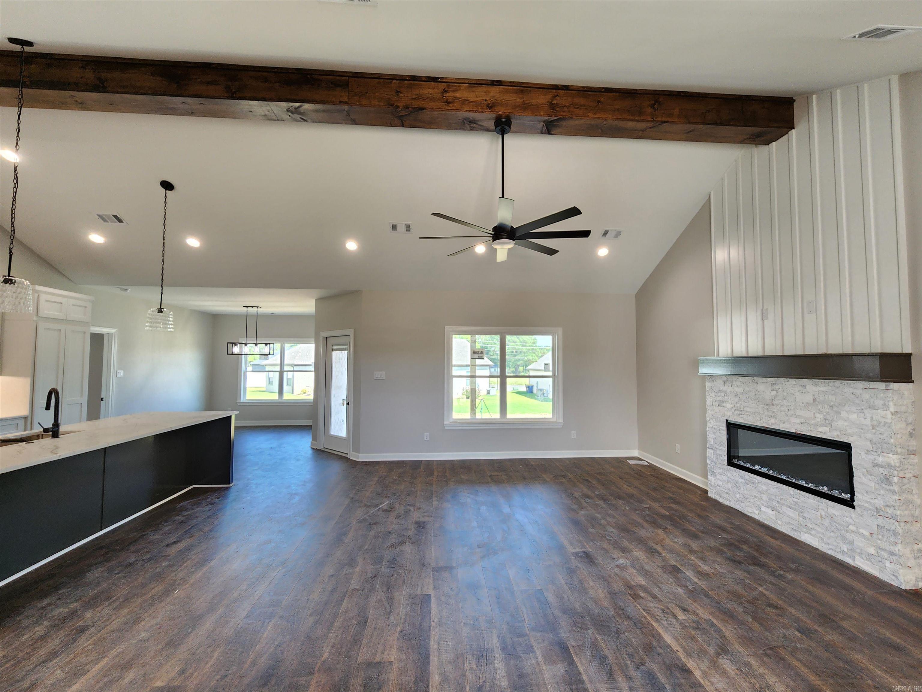 15 Ravell Road Property Photo 3