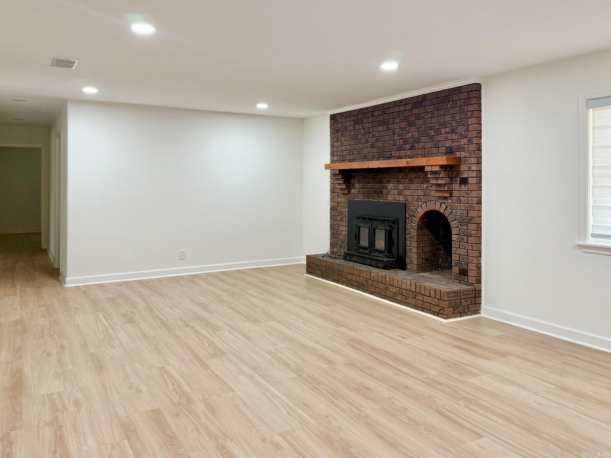 2818 Sylvia Street Property Photo 10