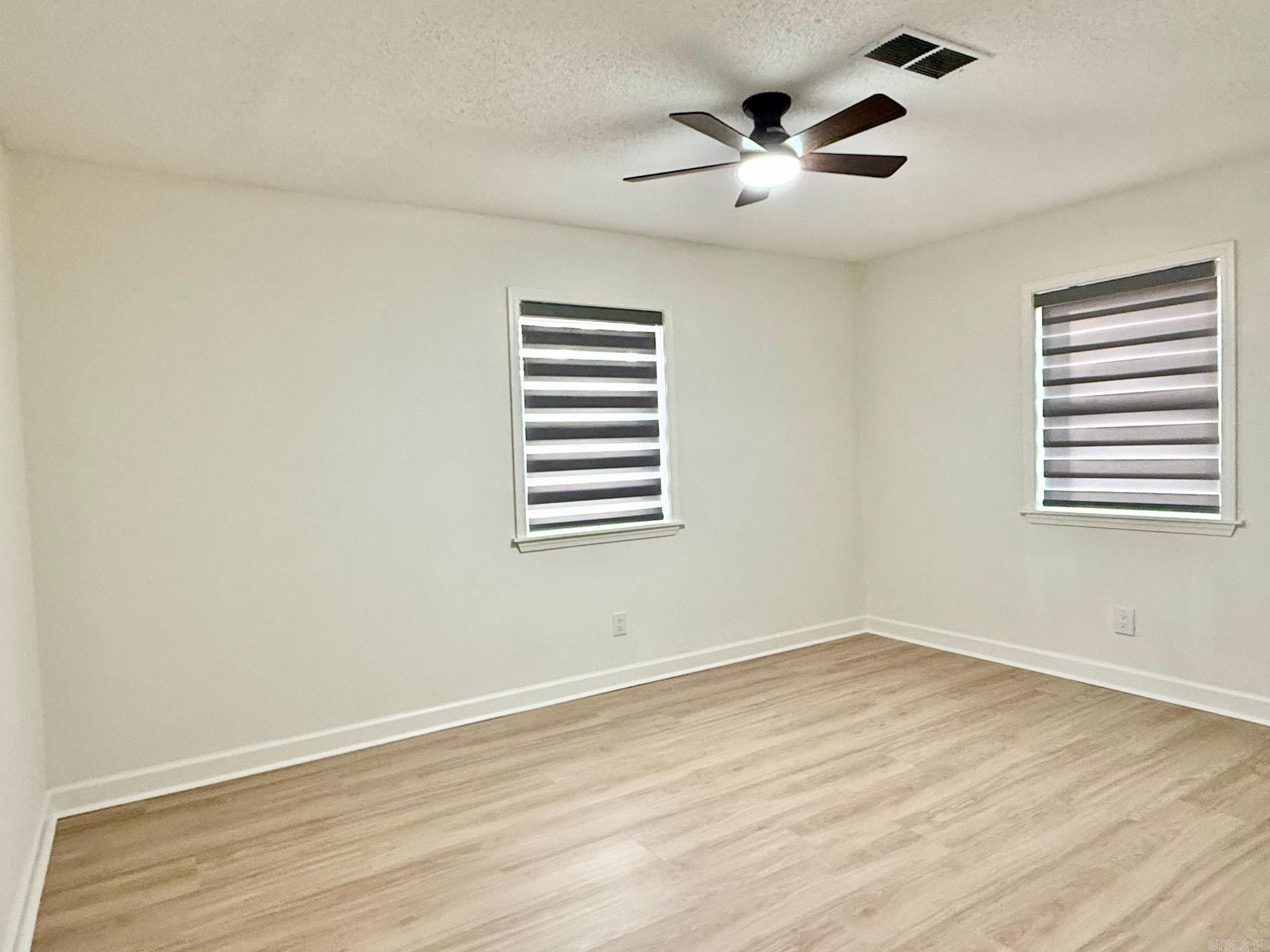2818 Sylvia Street Property Photo 16
