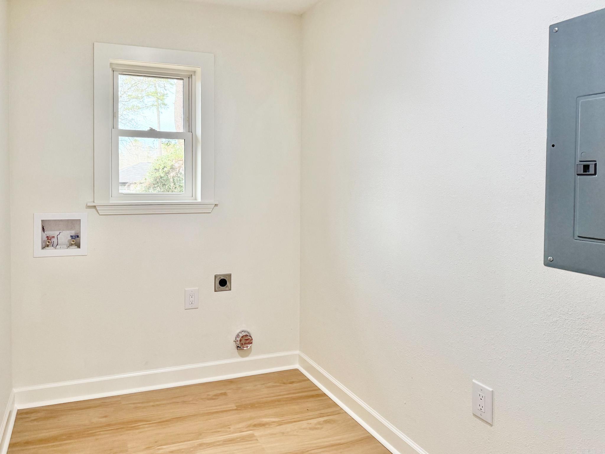 2818 Sylvia Street Property Photo 21