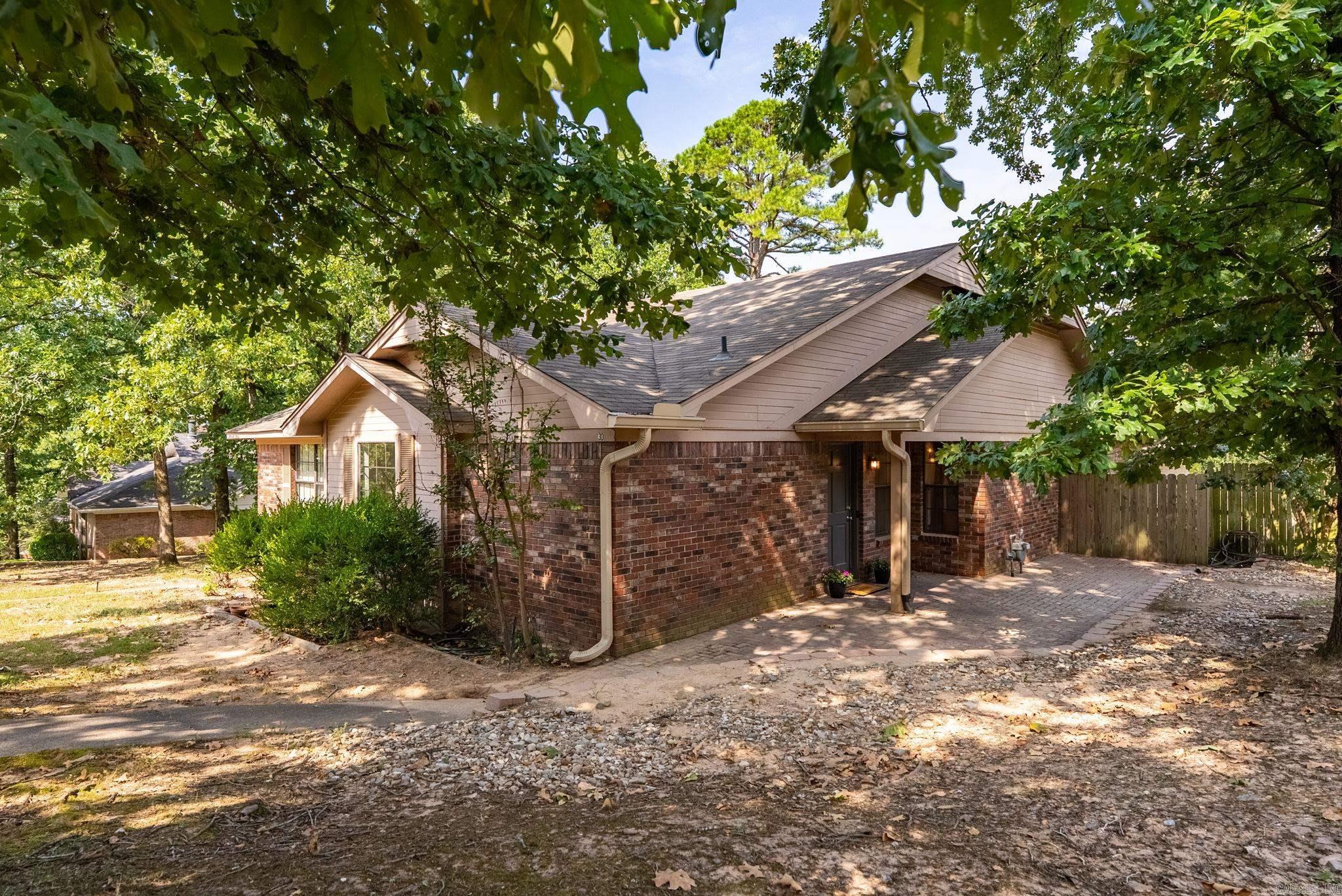 30 Woodlore Circle Property Photo 4