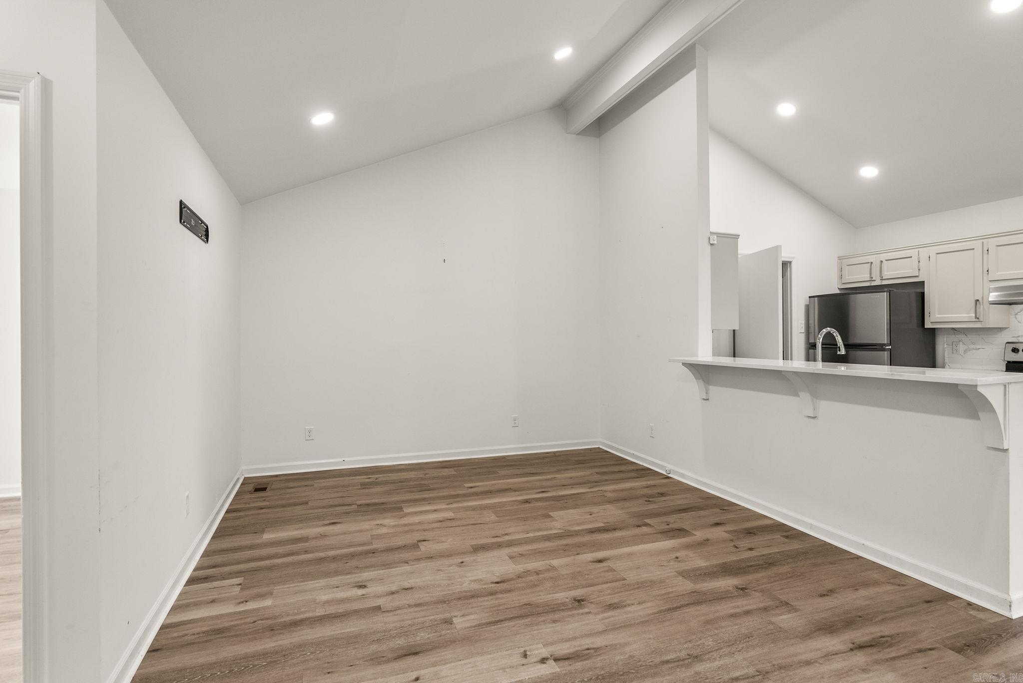 30 Woodlore Circle Property Photo 9