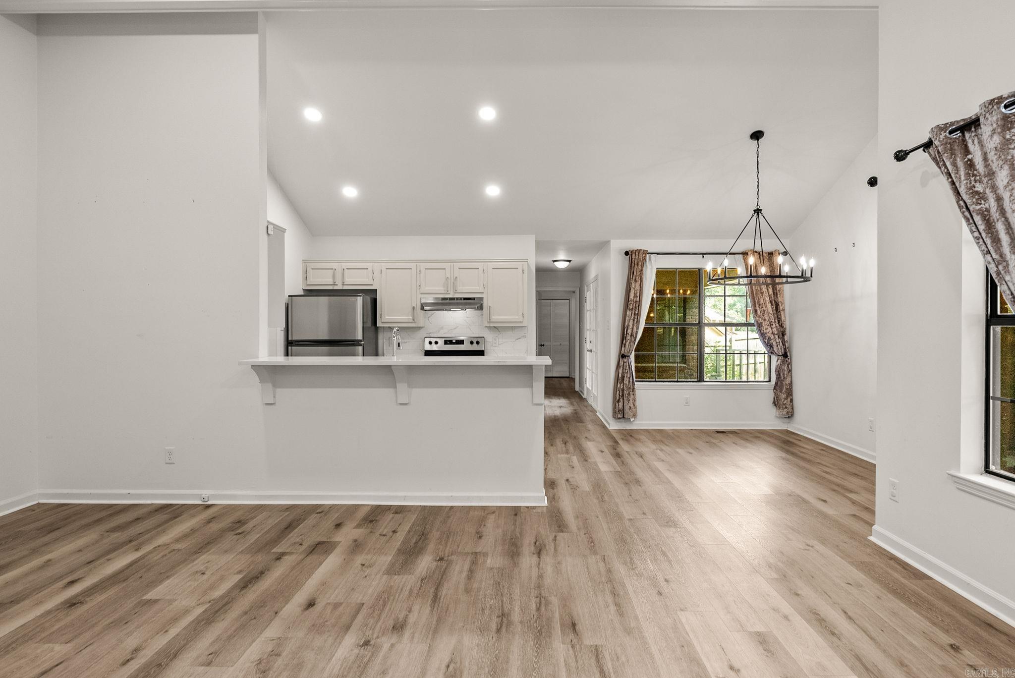 30 Woodlore Circle Property Photo 11