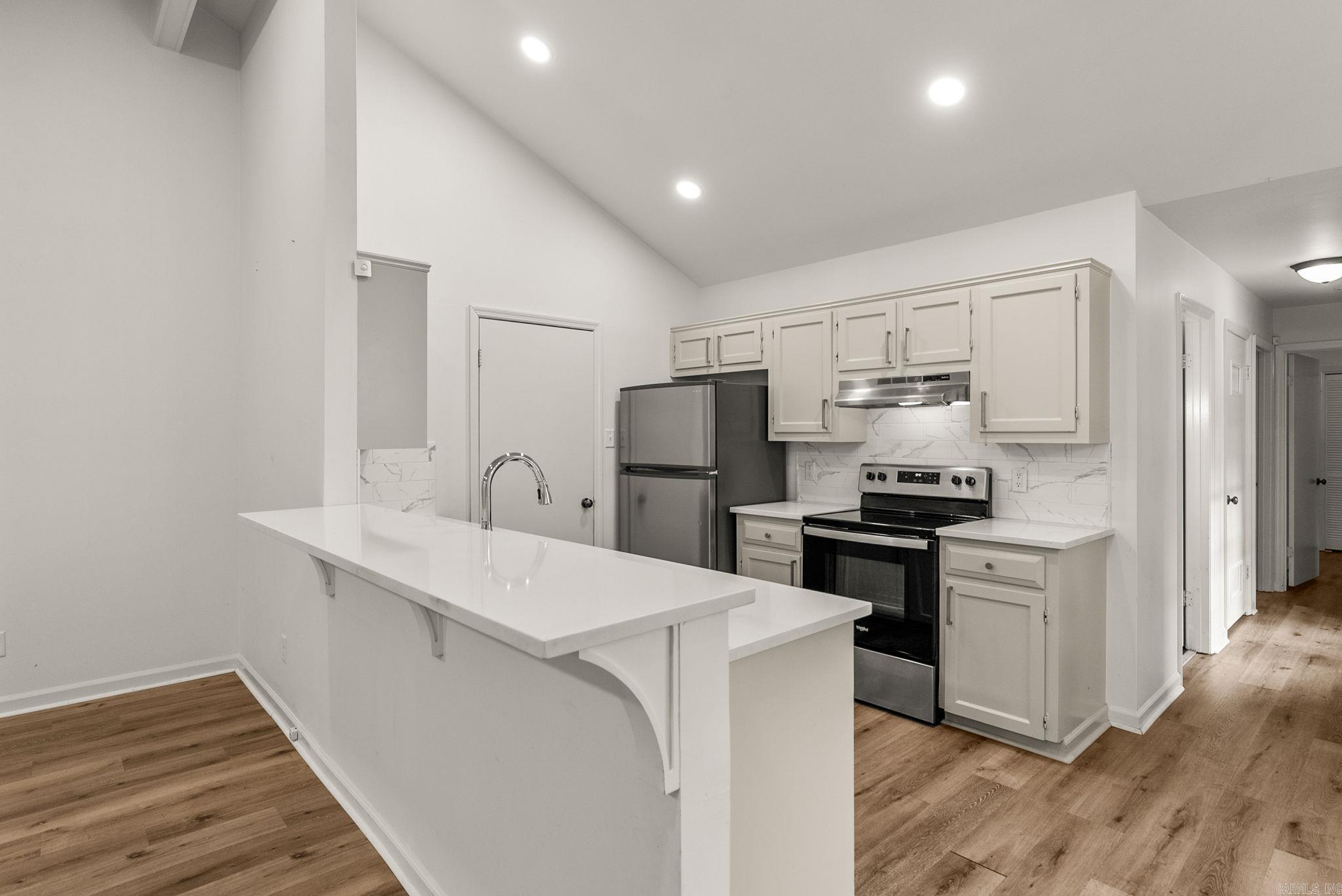 30 Woodlore Circle Property Photo 15