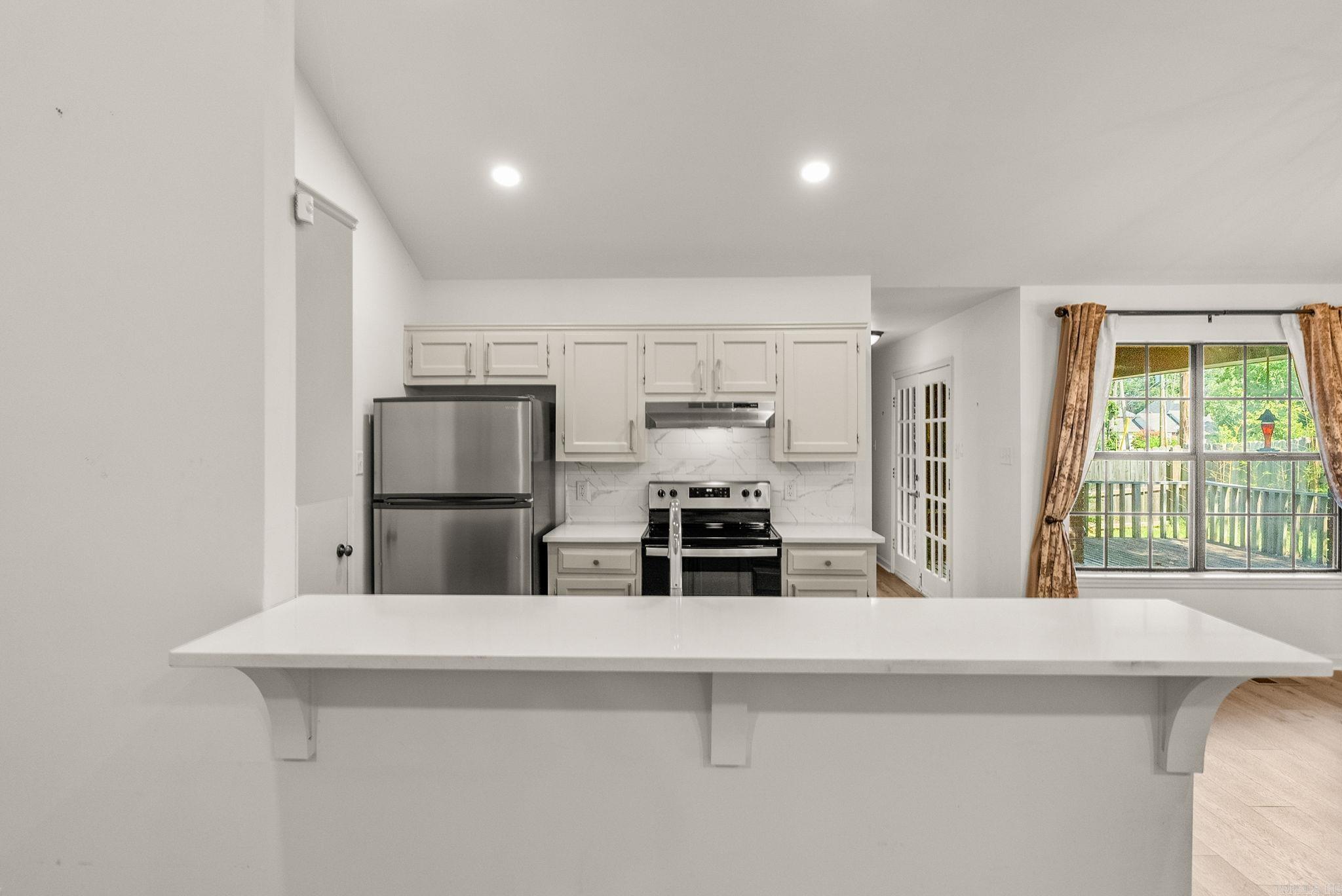 30 Woodlore Circle Property Photo 16