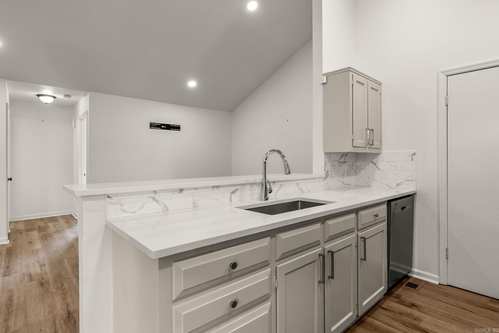30 Woodlore Circle Property Photo 17