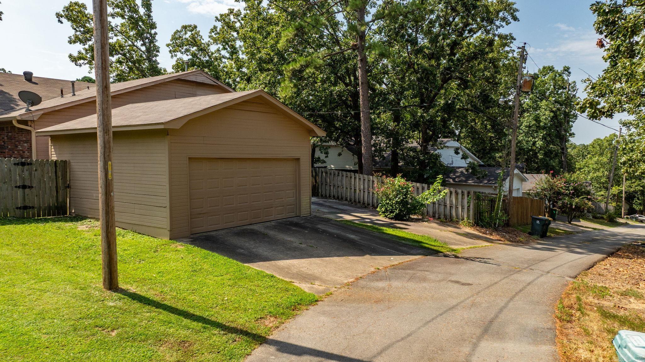 30 Woodlore Circle Property Photo 43