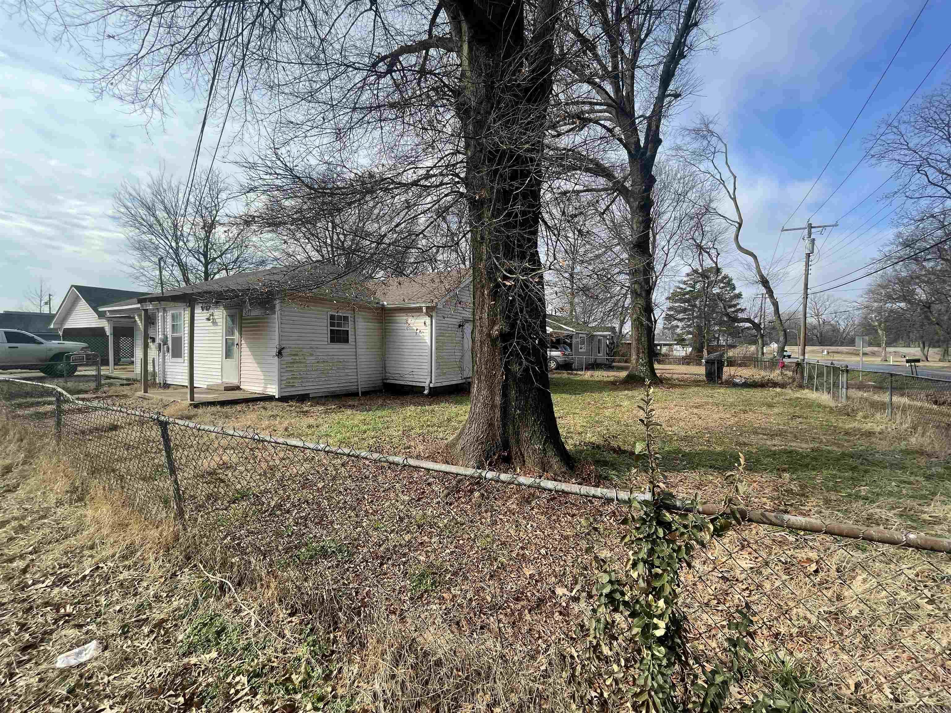 120 E Speedway Street Property Photo 5