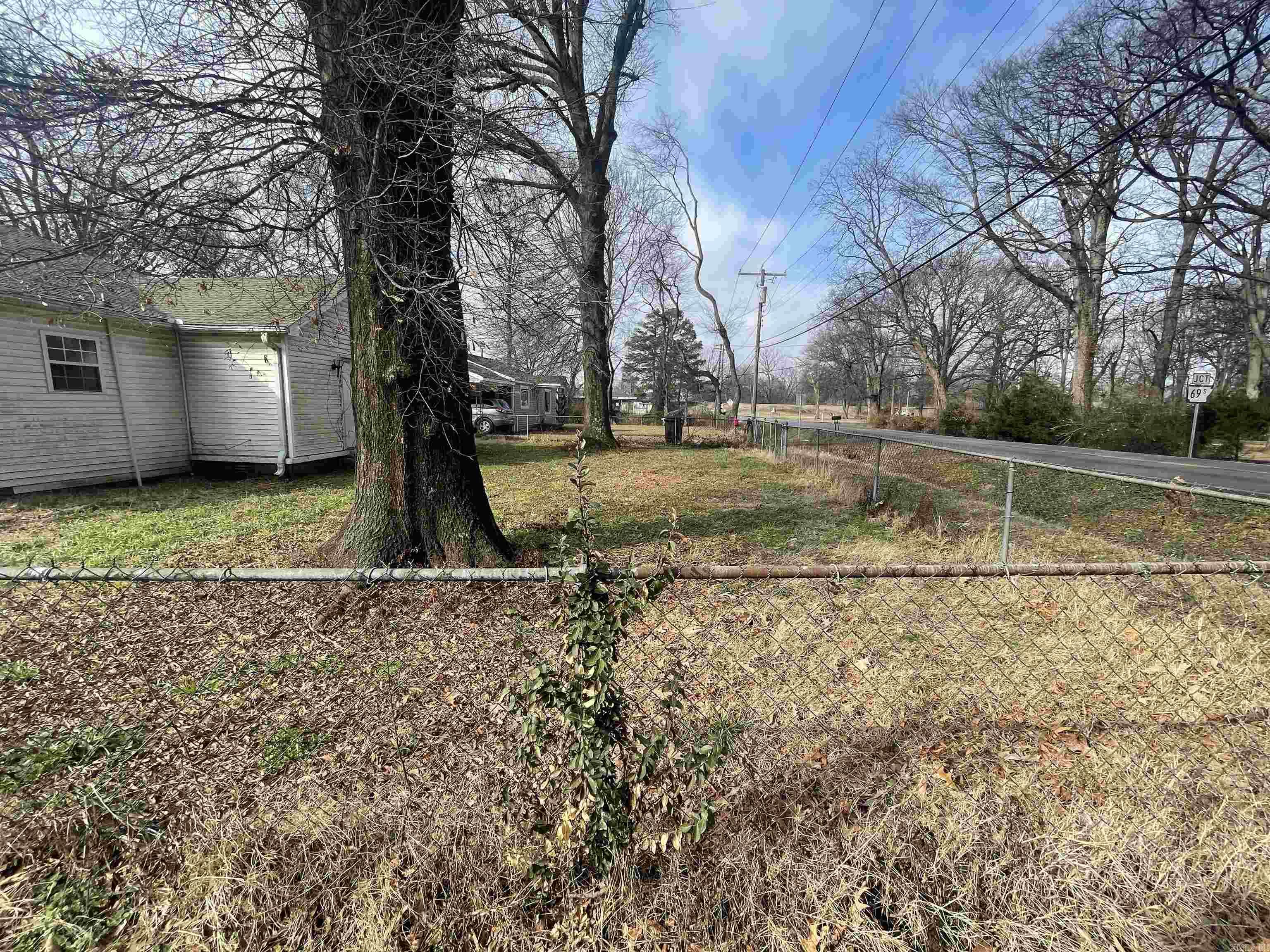 120 E Speedway Street Property Photo 6