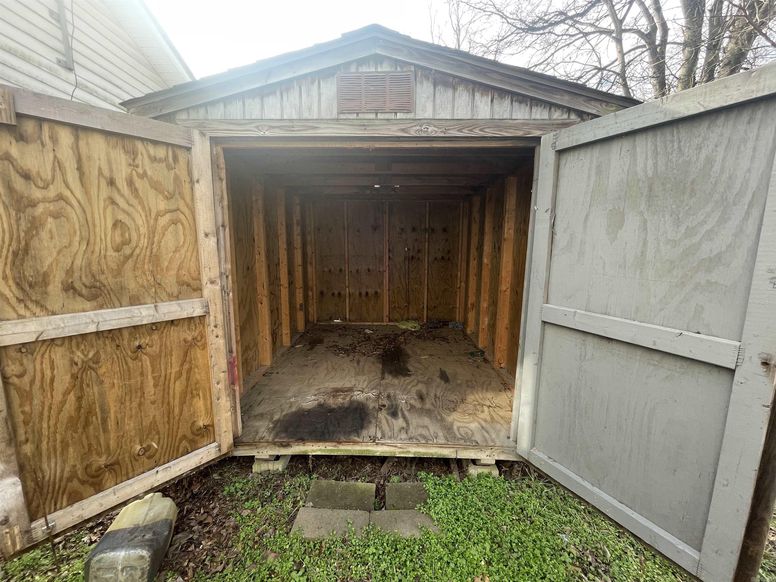 120 E Speedway Street Property Photo 9