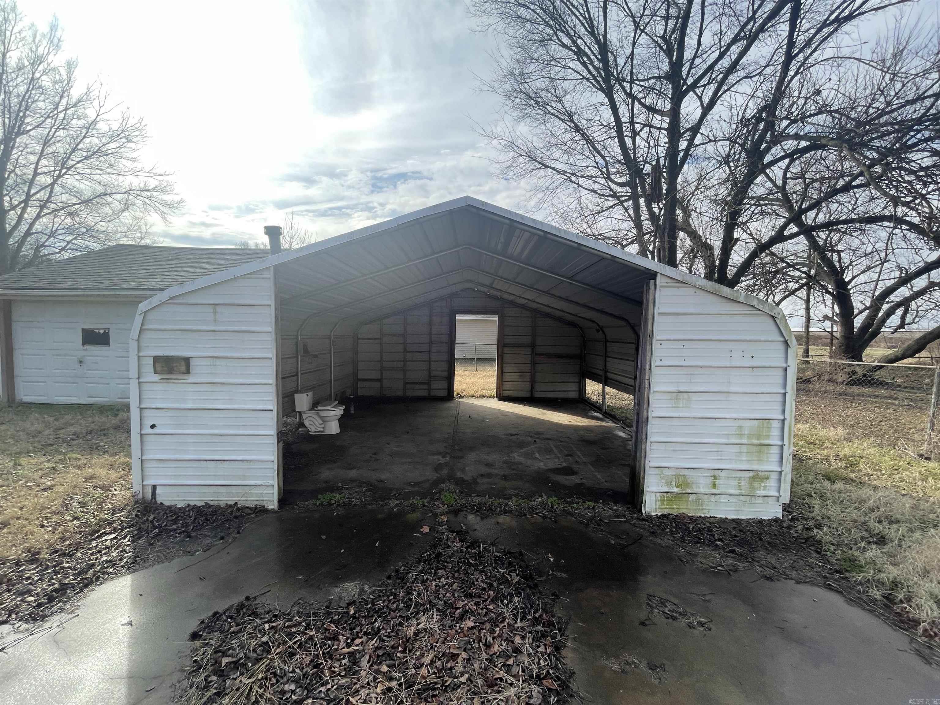 120 E Speedway Street Property Photo 12