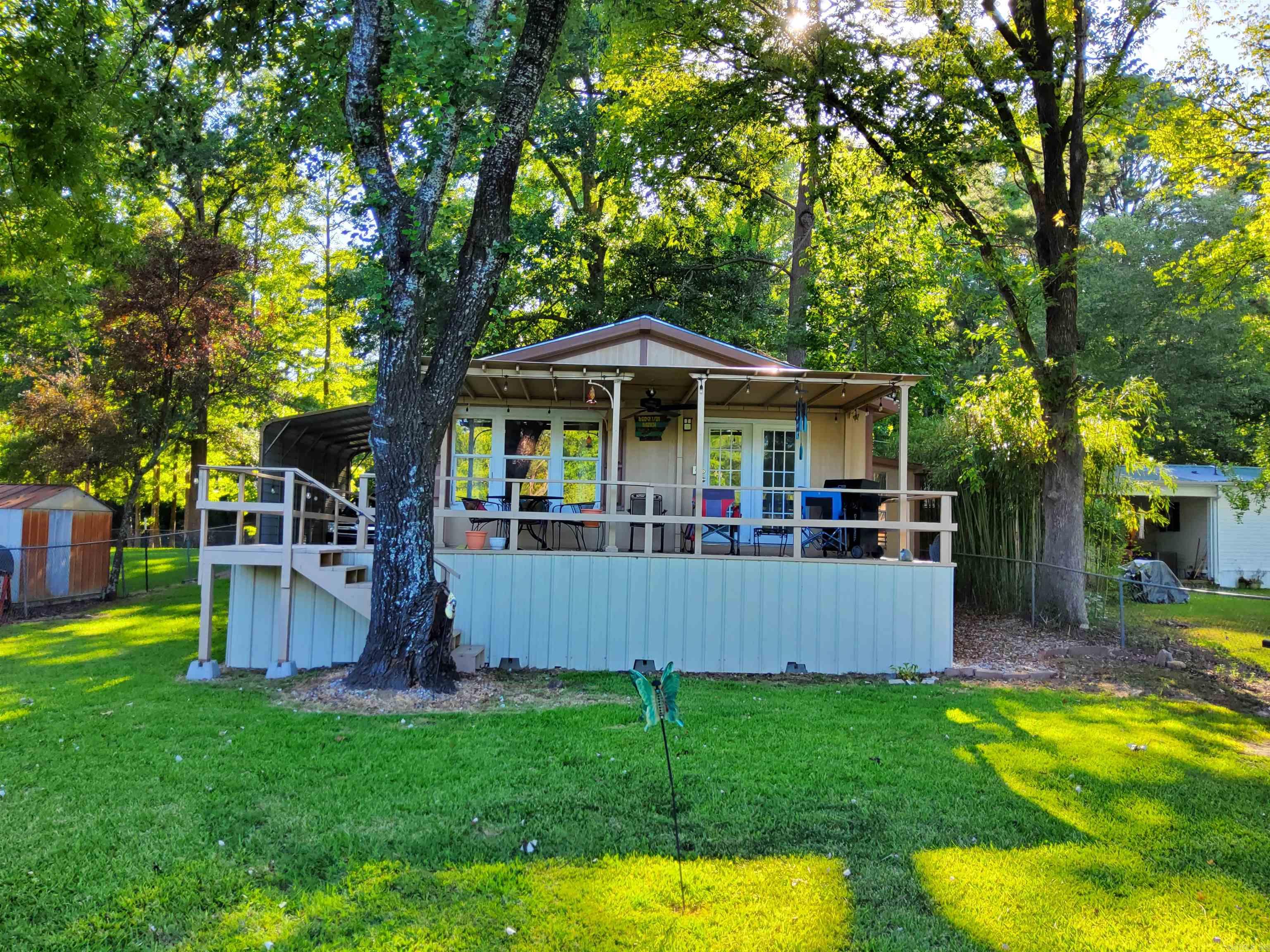 186 Muskogee Road Property Photo 1
