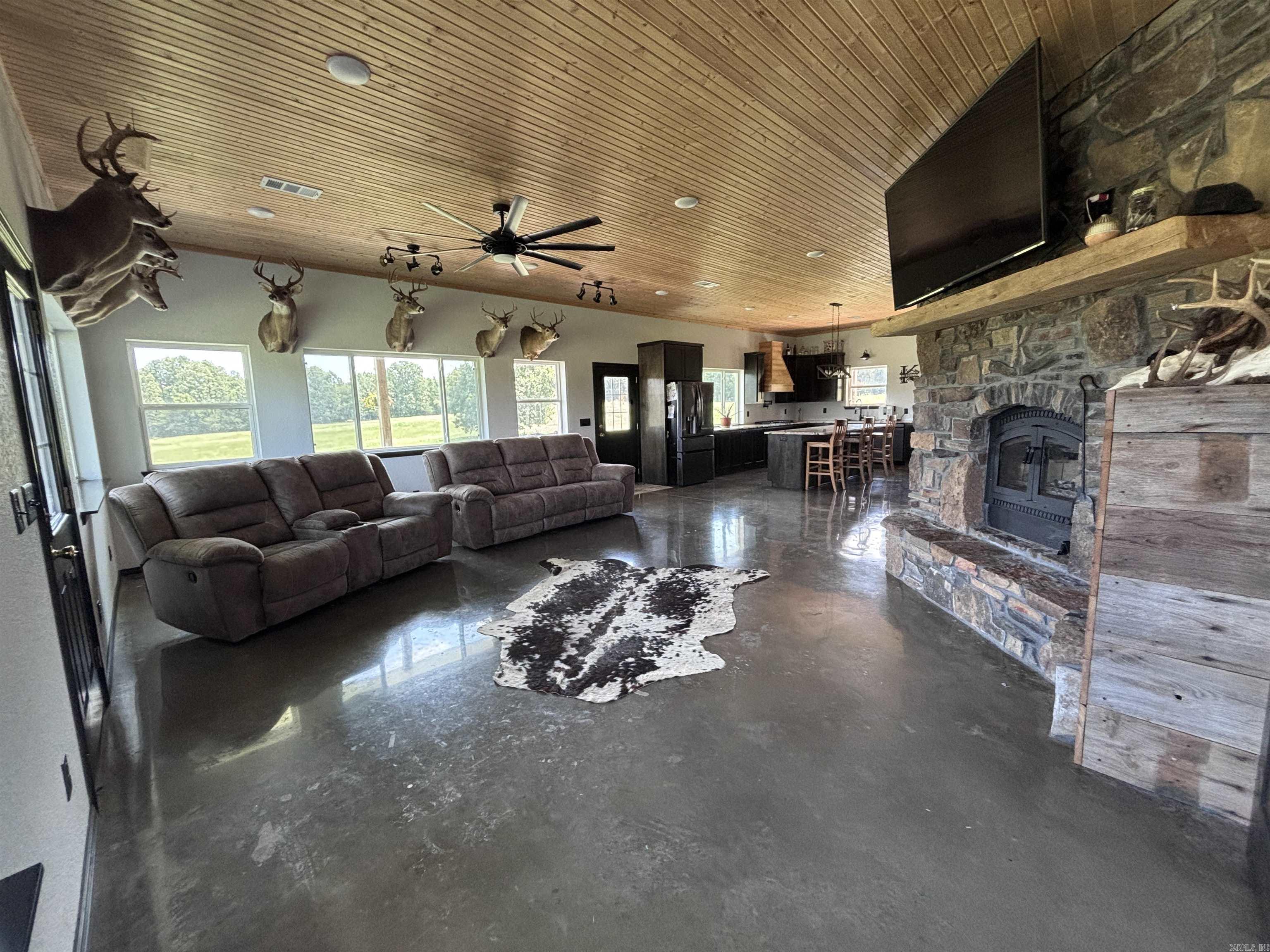 2494 Ember Road Property Photo 10