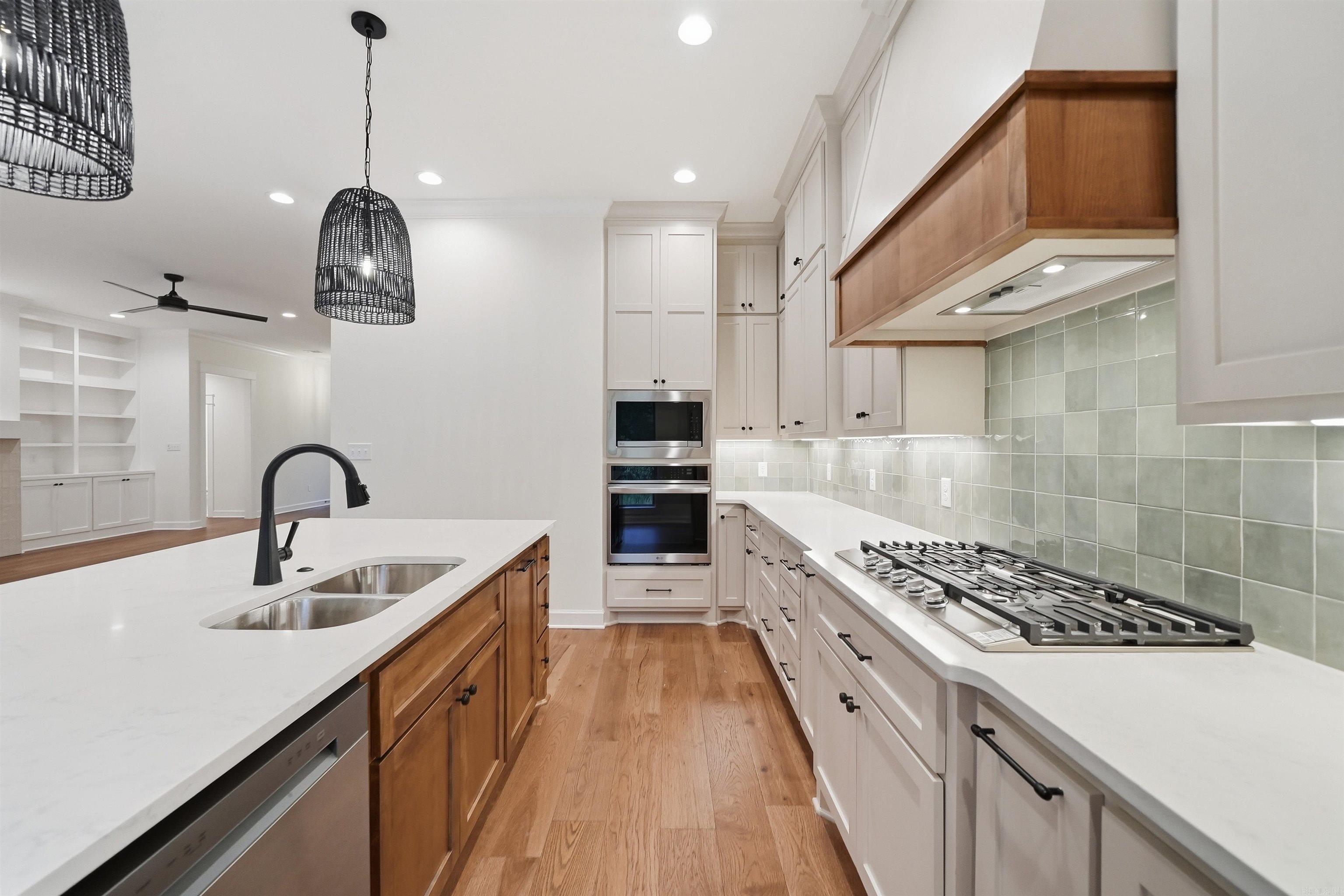 4 Camelot Court Property Photo 22