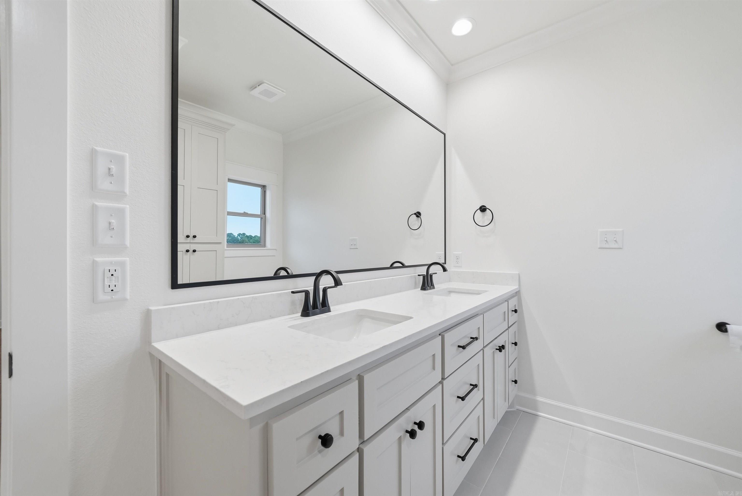 4 Camelot Court Property Photo 38